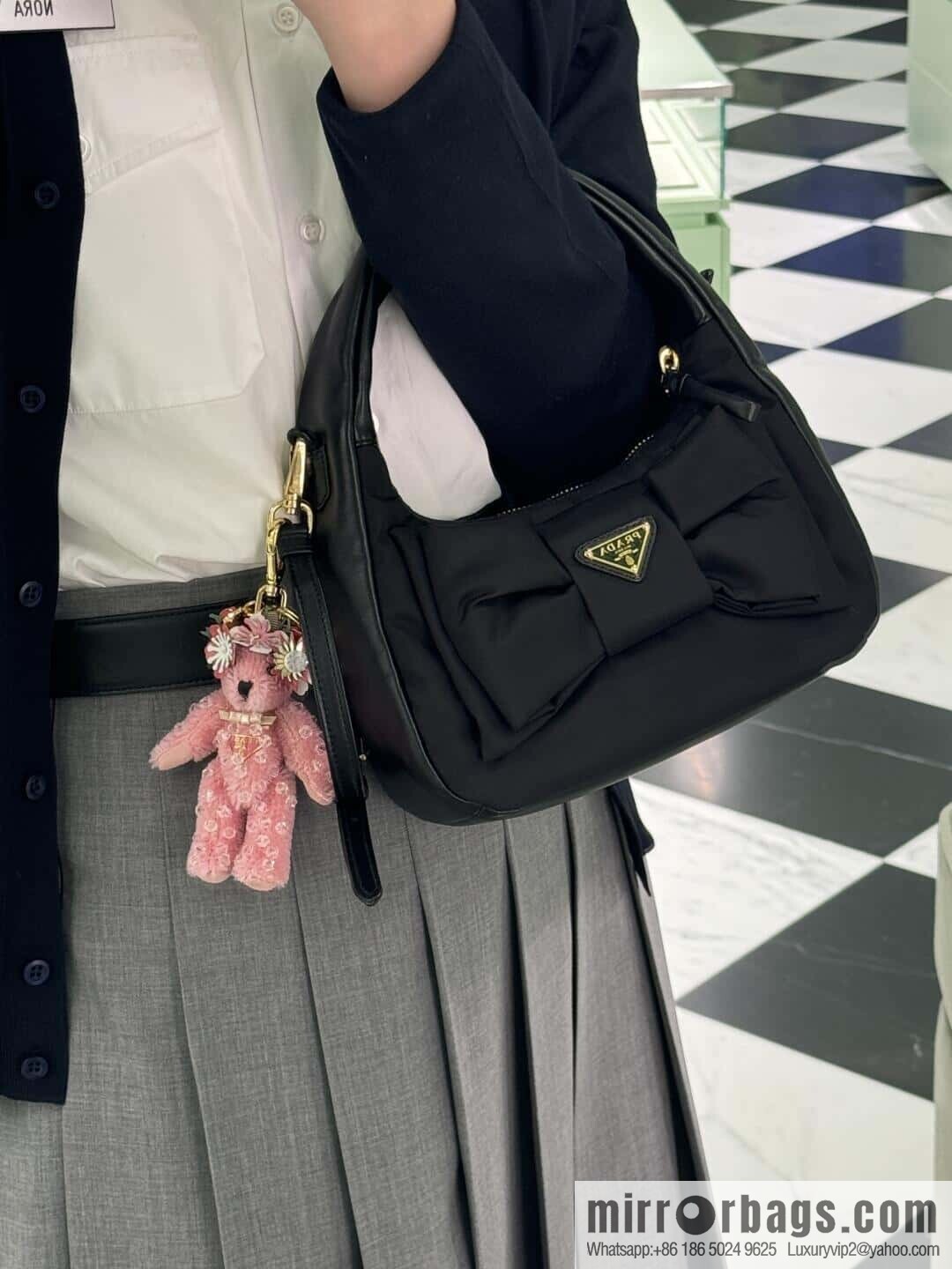 PRADA ๐ bow ๐ 1BC241 armpit bag๐๐