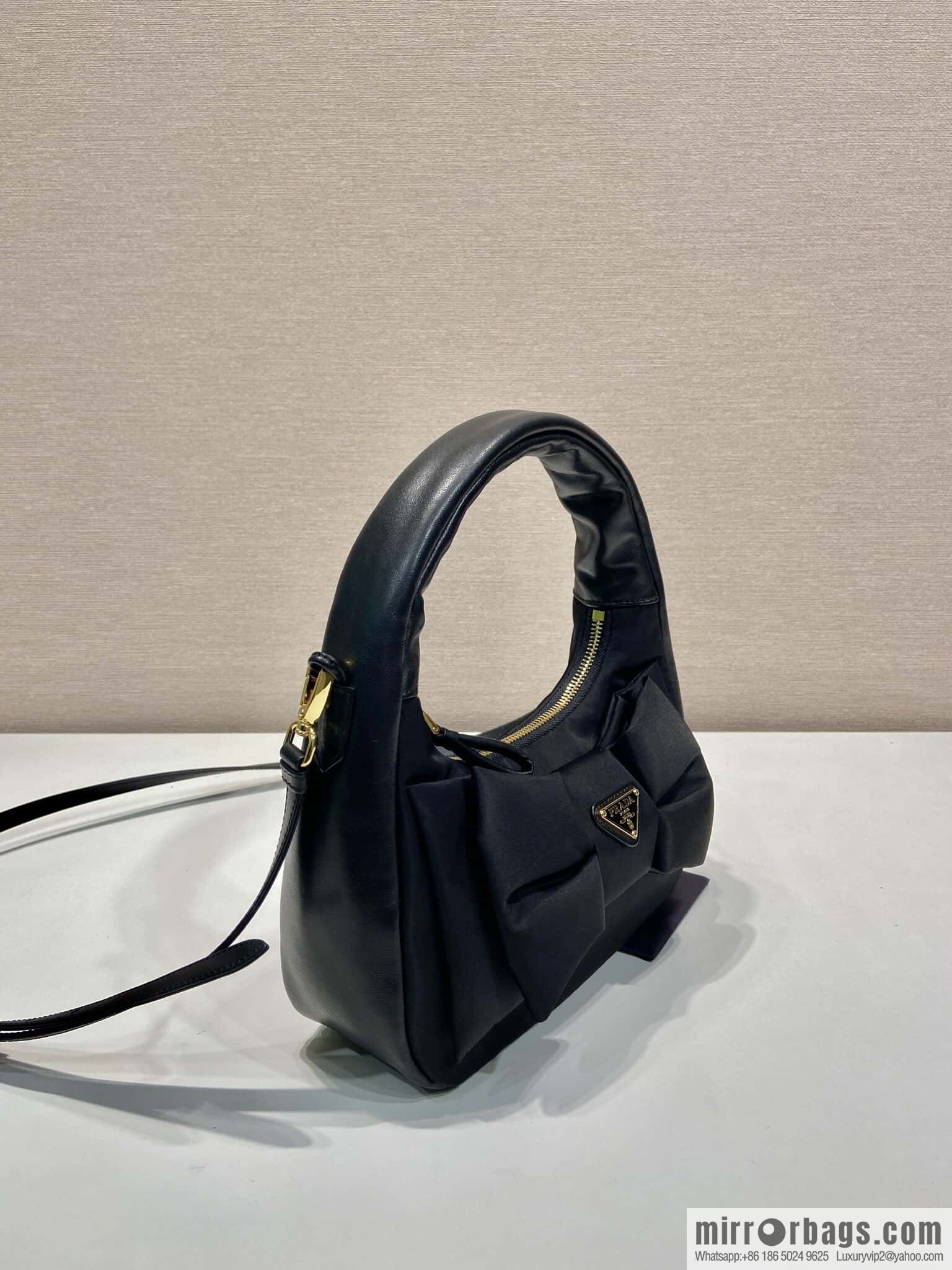 PRADA ๐ bow ๐ 1BC241 armpit bag๐๐