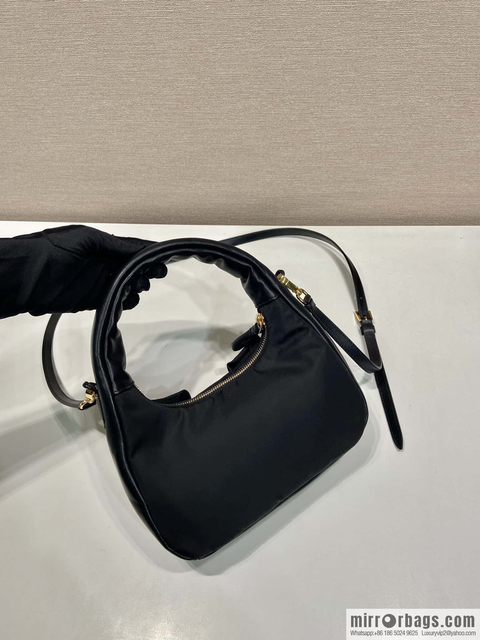 PRADA ๐ bow ๐ 1BC241 armpit bag๐๐