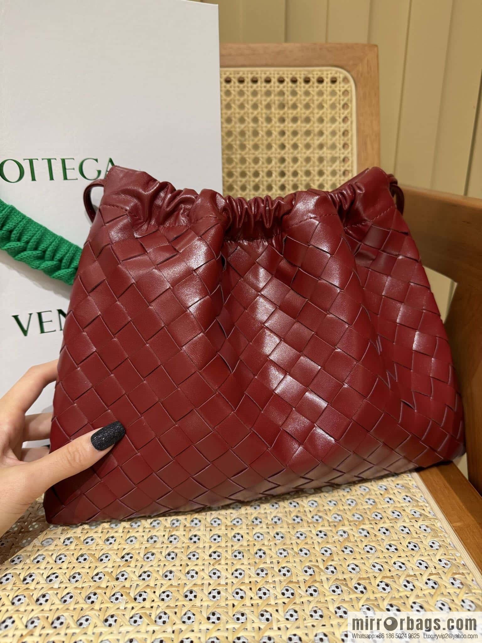 BV Medium Dustbag Clutch 796728 Akane Brown Red