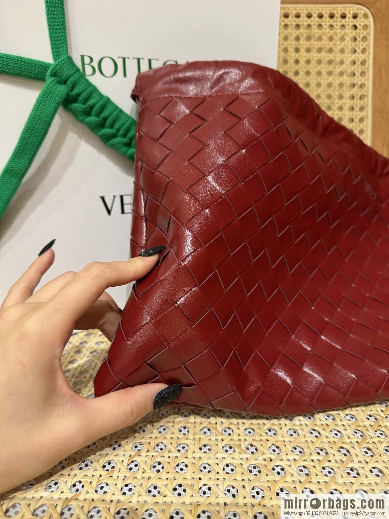 BV Medium Dustbag Clutch 796728 Akane Brown Red