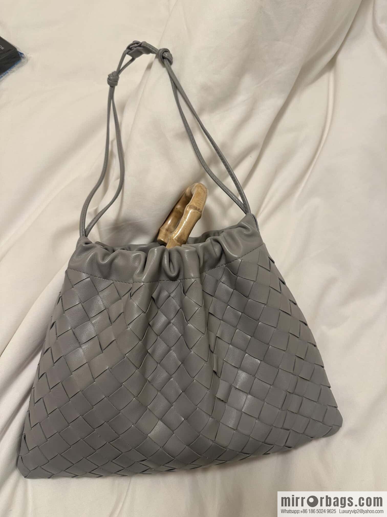 BV Medium Dustbag Clutch 796728 Silver Grey