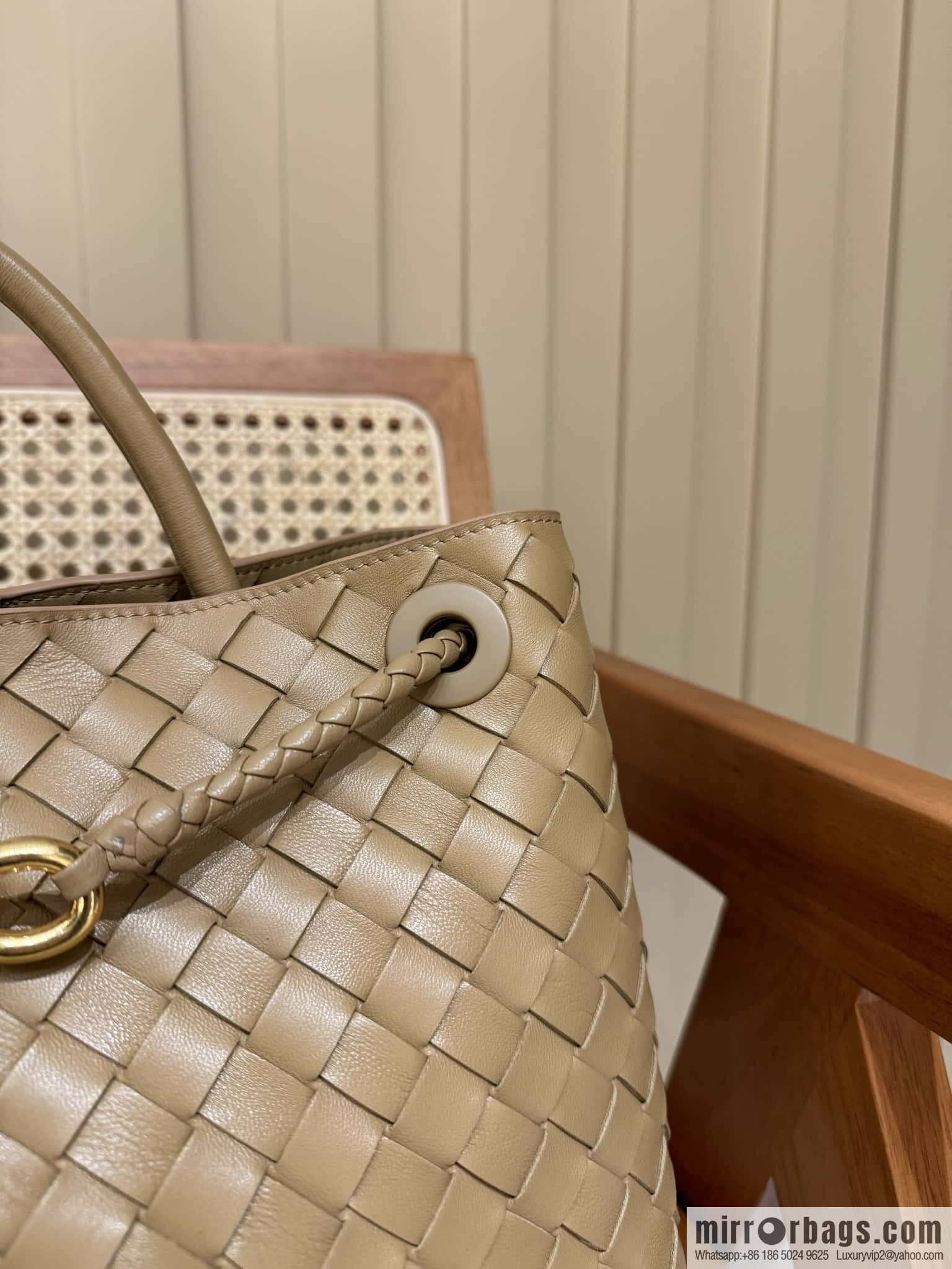 BV M Andiamond 766016 Deep Nut Brown