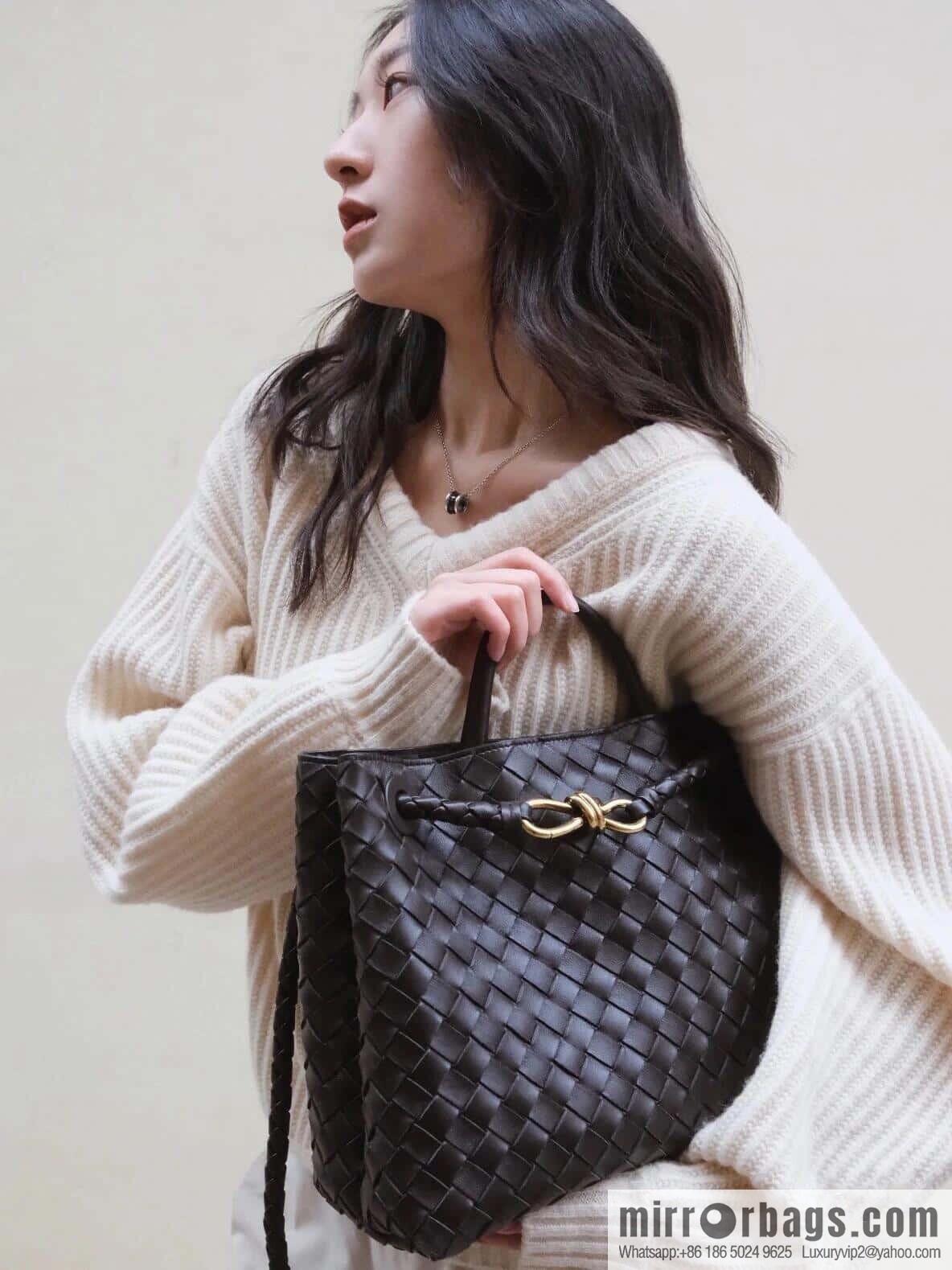 BV M Andiamond 766016 Chocolate Brown