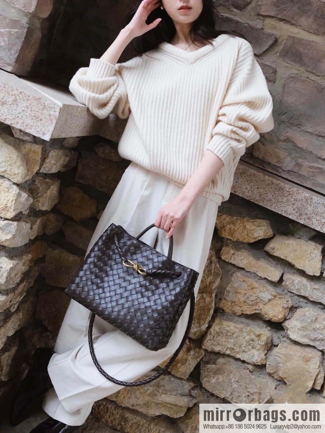 BV M Andiamond 766016 Chocolate Brown