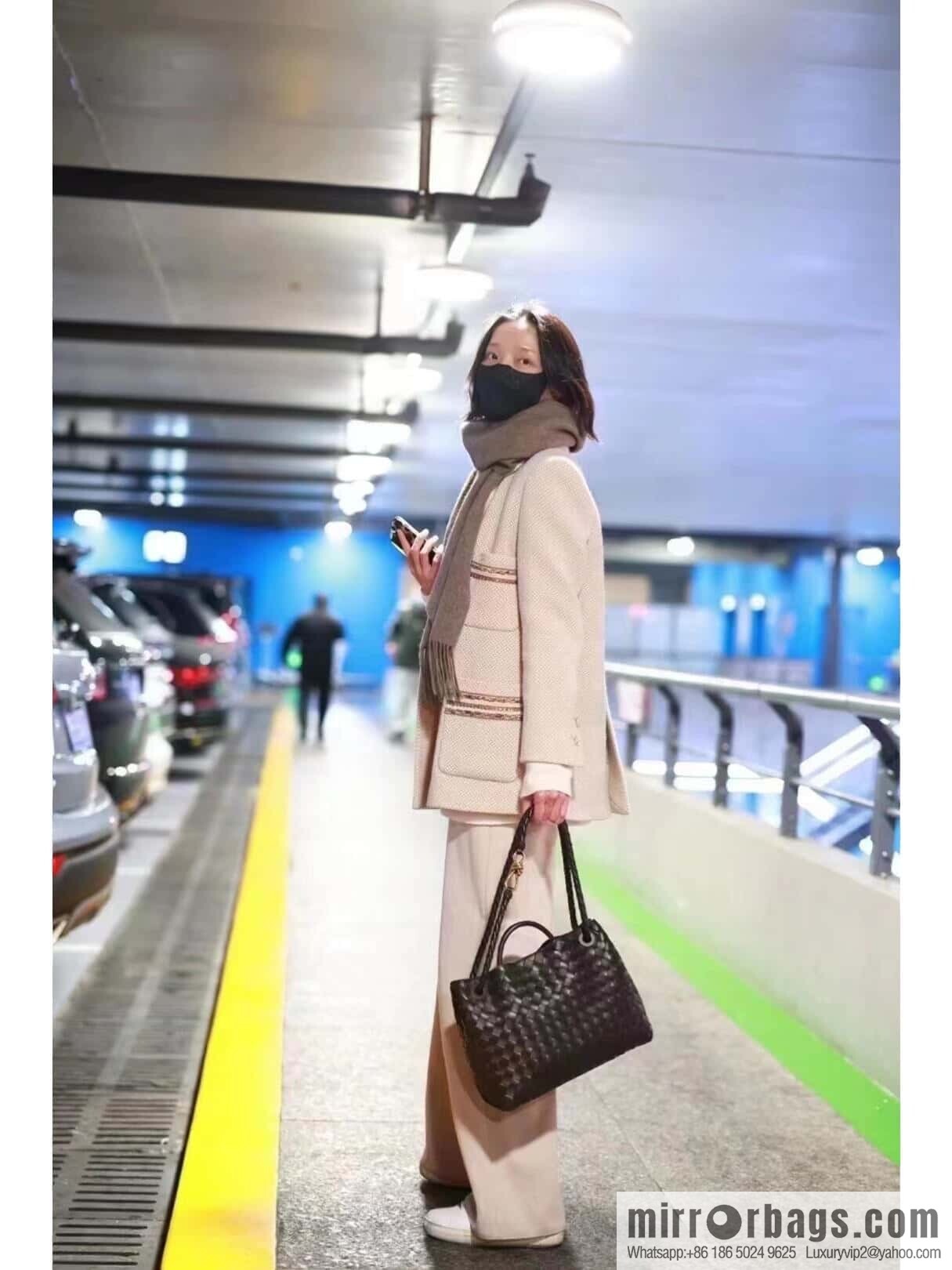 BV M Andiamond 766016 Chocolate Brown
