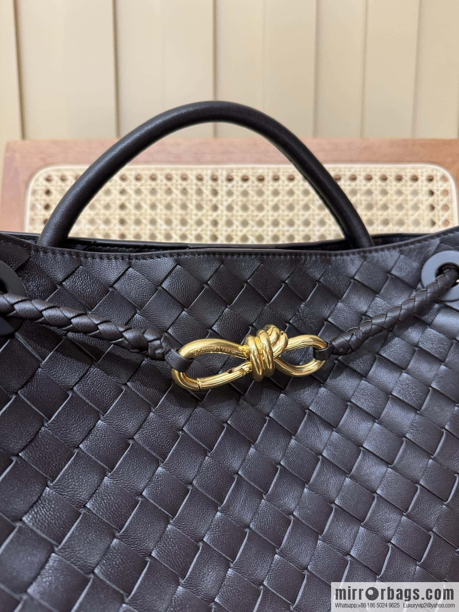 BV M Andiamond 766016 Chocolate Brown