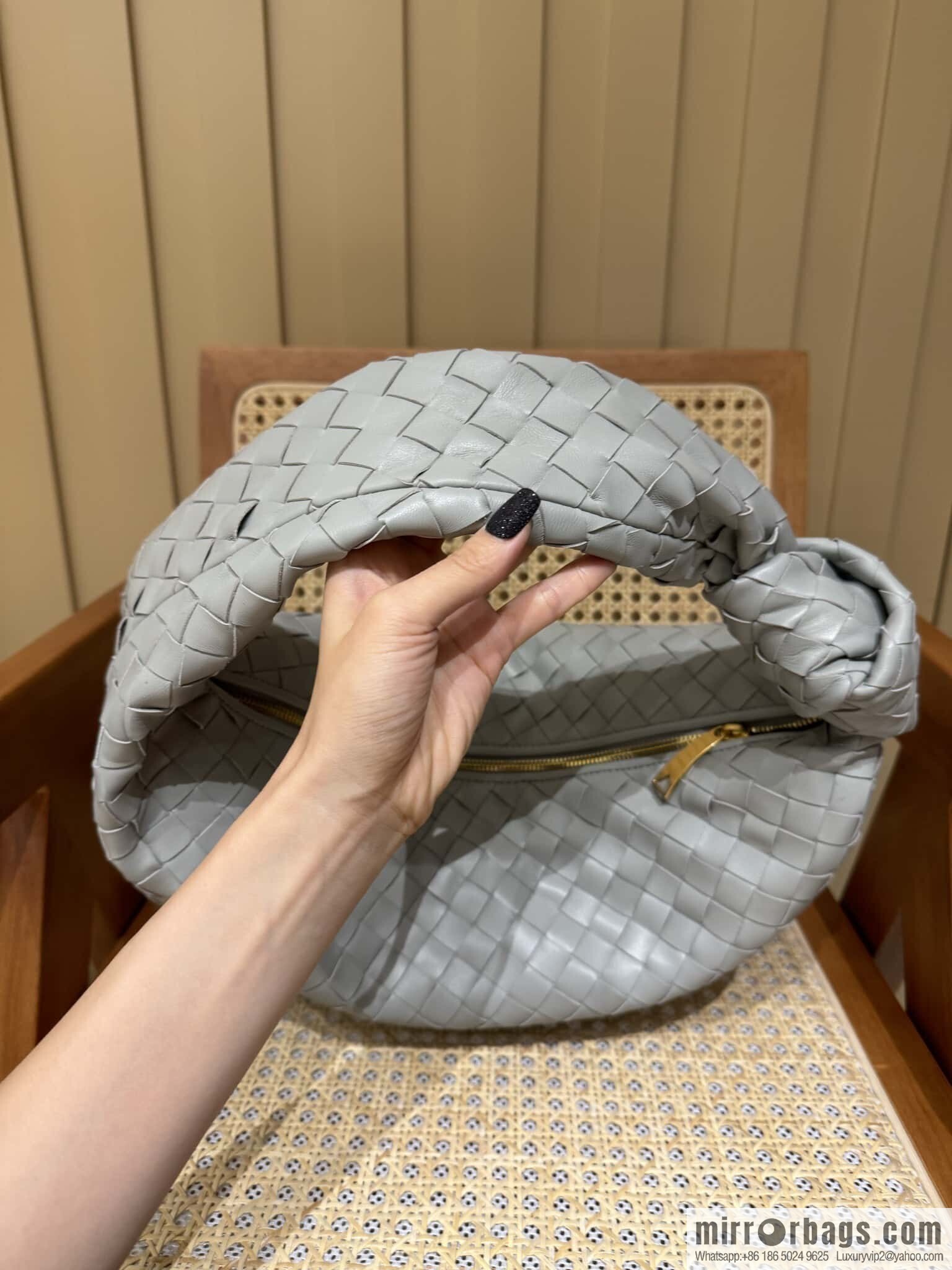 BV Jodie Shoulder Backpack 600261 Agate Grey