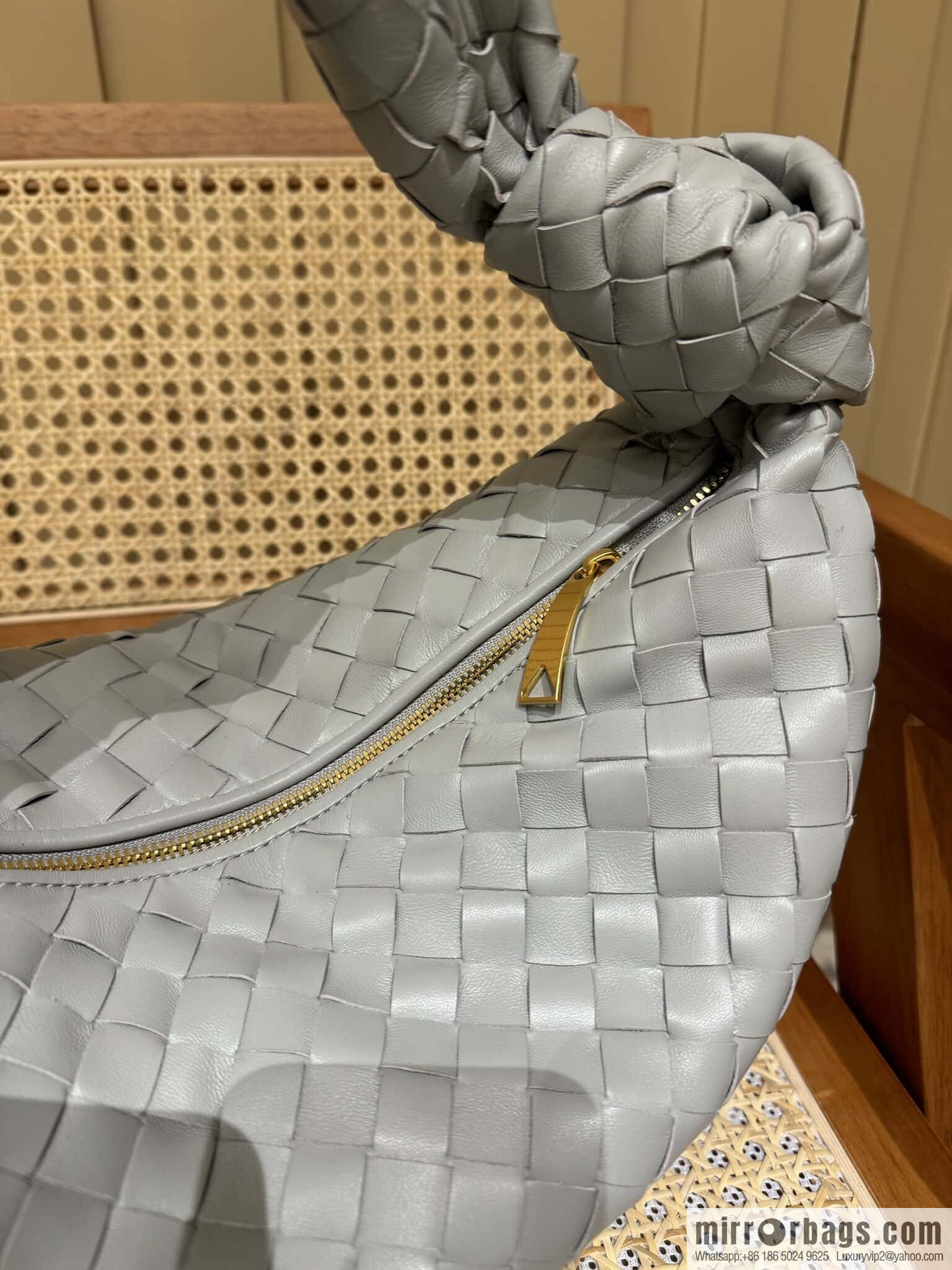 BV Jodie Shoulder Backpack 600261 Agate Grey