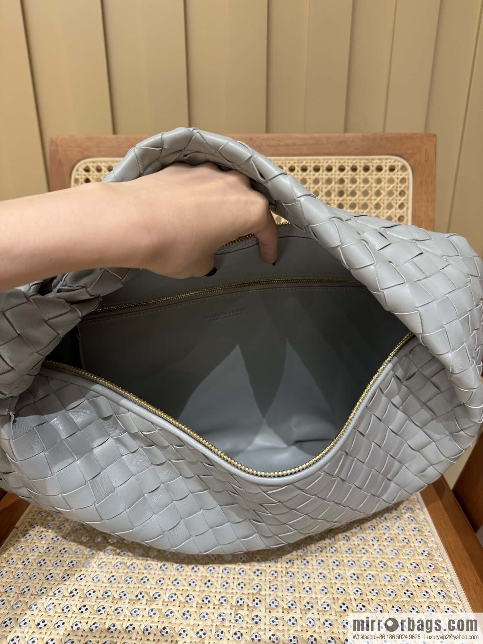 BV Jodie Shoulder Backpack 600261 Agate Grey