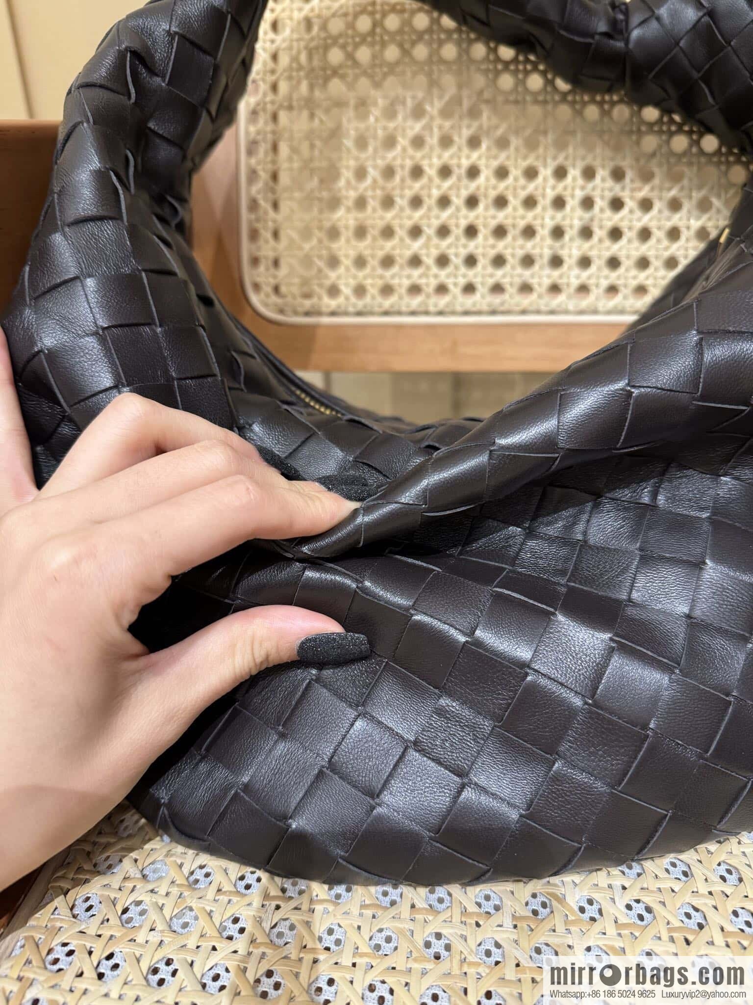 BV Jodie Shoulder Backpack 600261 Chocolate Brown