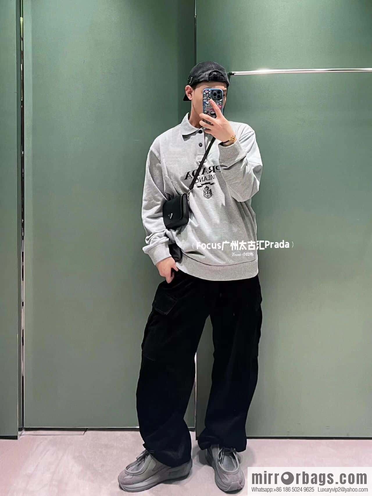 PRADA ๐ new ๐ 2VD061 cross pattern ๐ black