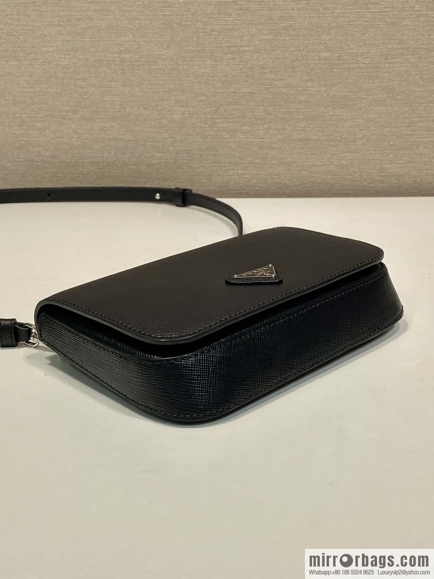 PRADA ๐ new ๐ 2VD061 cross pattern ๐ black