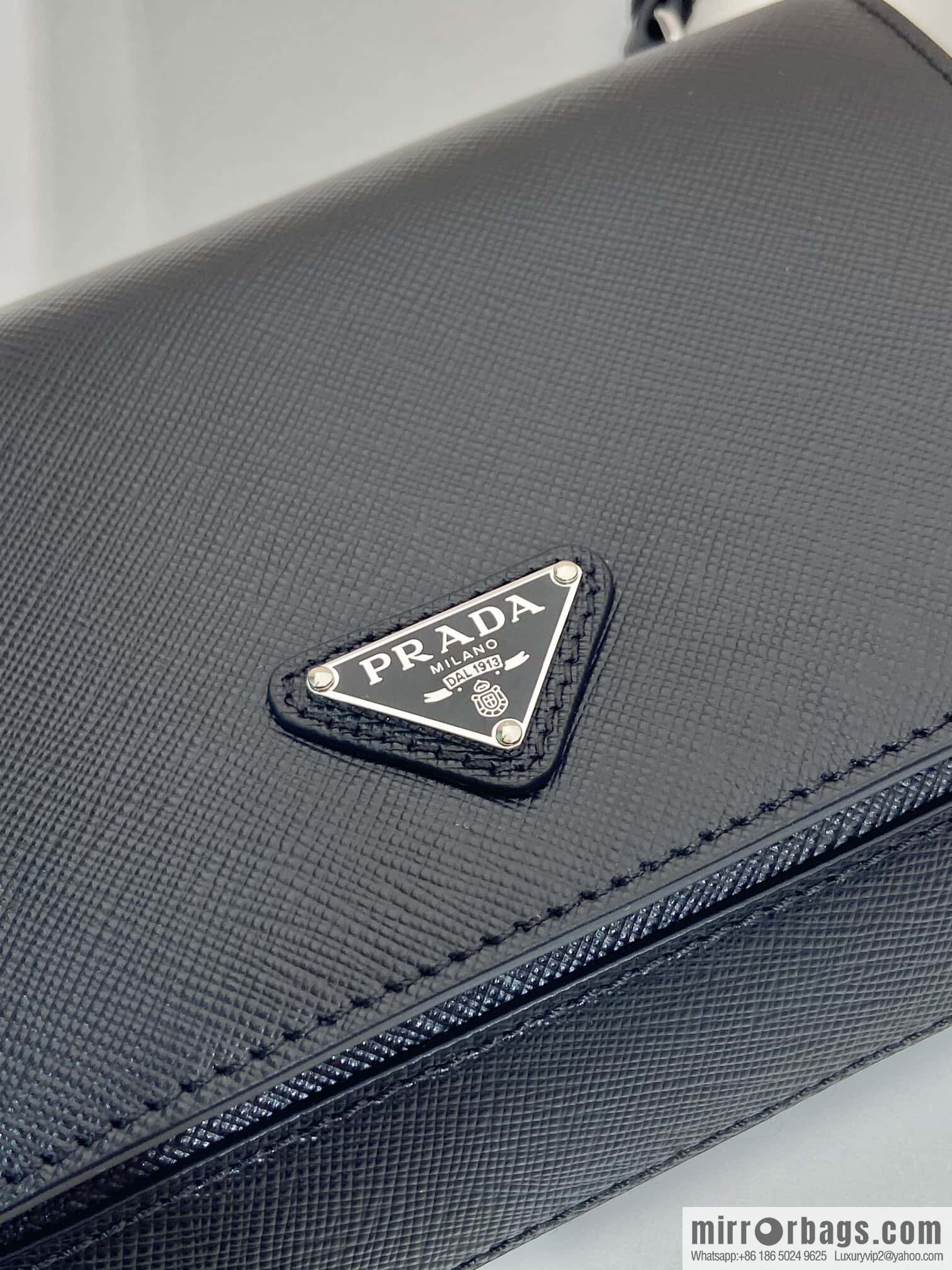 PRADA ๐ new ๐ 2VD061 cross pattern ๐ black