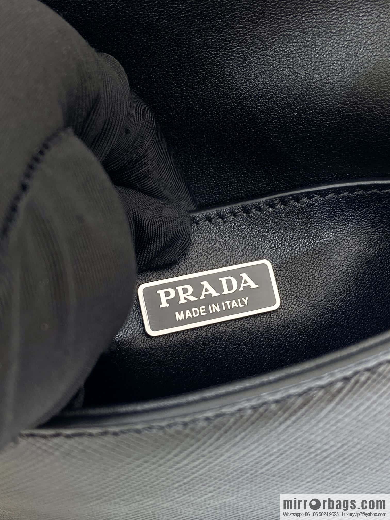 PRADA ๐ new ๐ 2VD061 cross pattern ๐ black