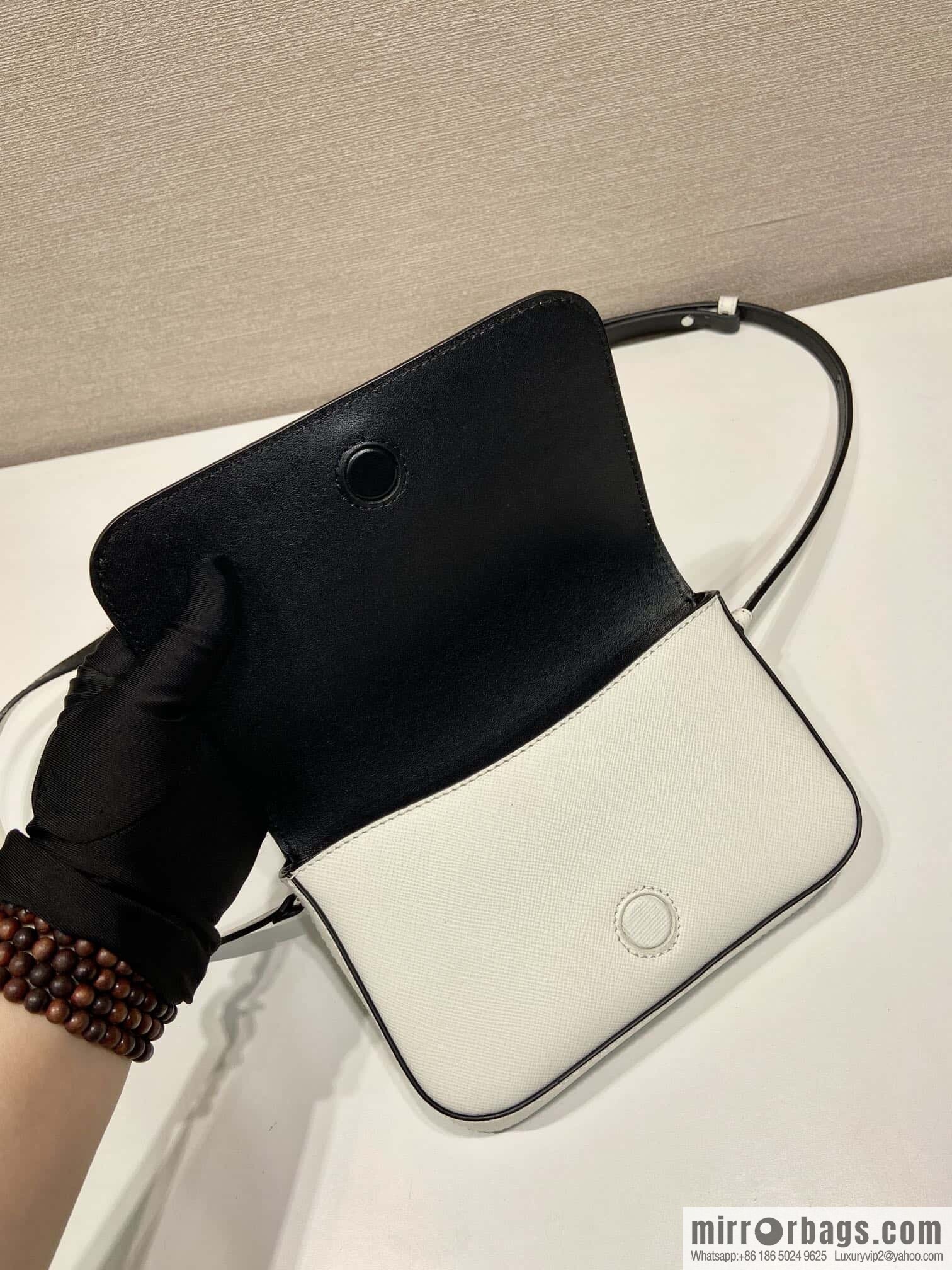 PRADA ๐ new ๐ 2VD061 cross pattern ๐ white