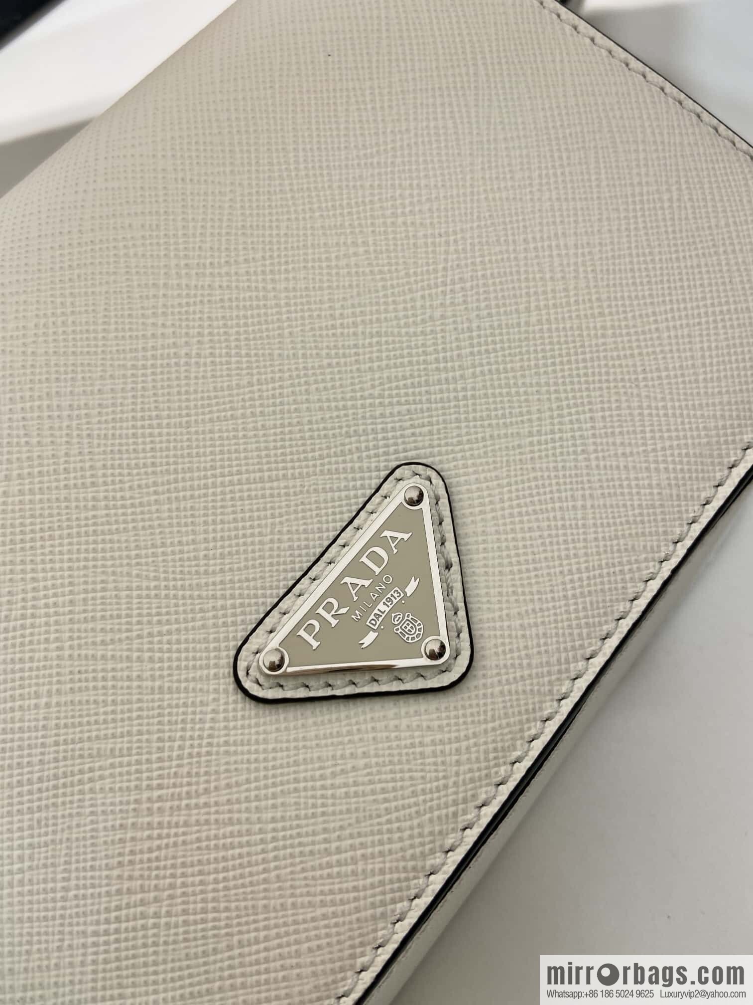 PRADA ๐ new ๐ 2VD061 cross pattern ๐ white