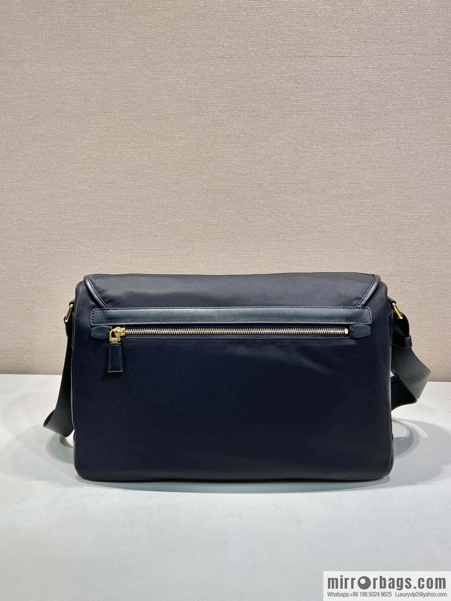 PRADA 🎉 new messenger bag 🎉 1BD369🎉🎉
