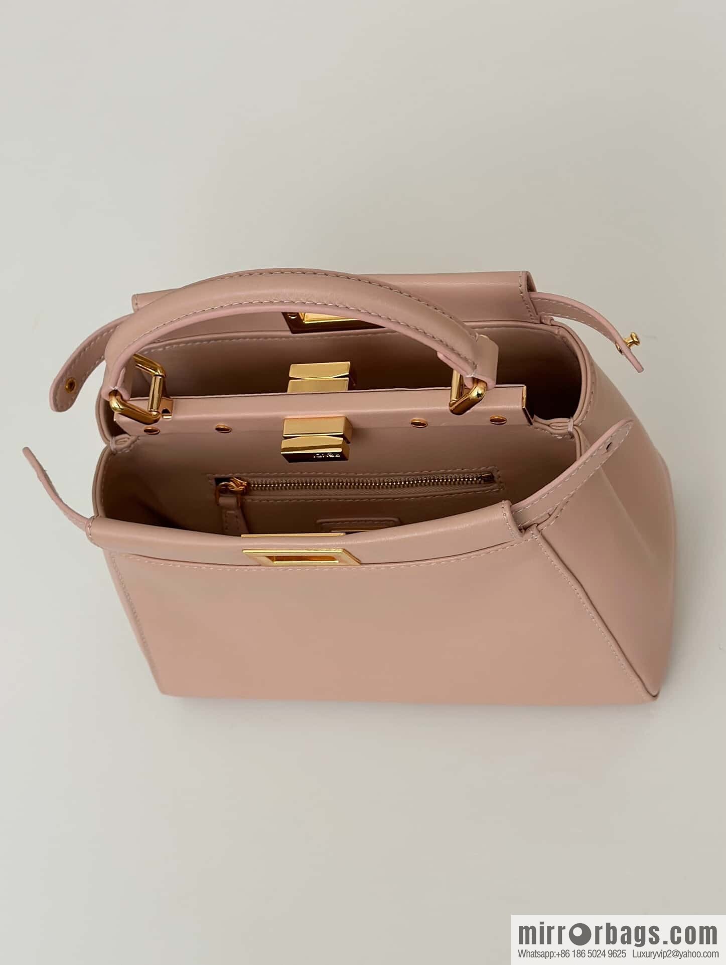 FENDI peekaboo series, model number: 8315 pink.