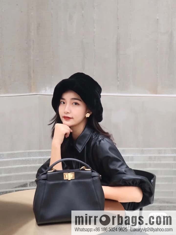 FENDI peekaboo series, model number: 2590 black
