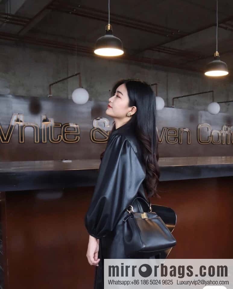 FENDI peekaboo series, model number: 2590 black