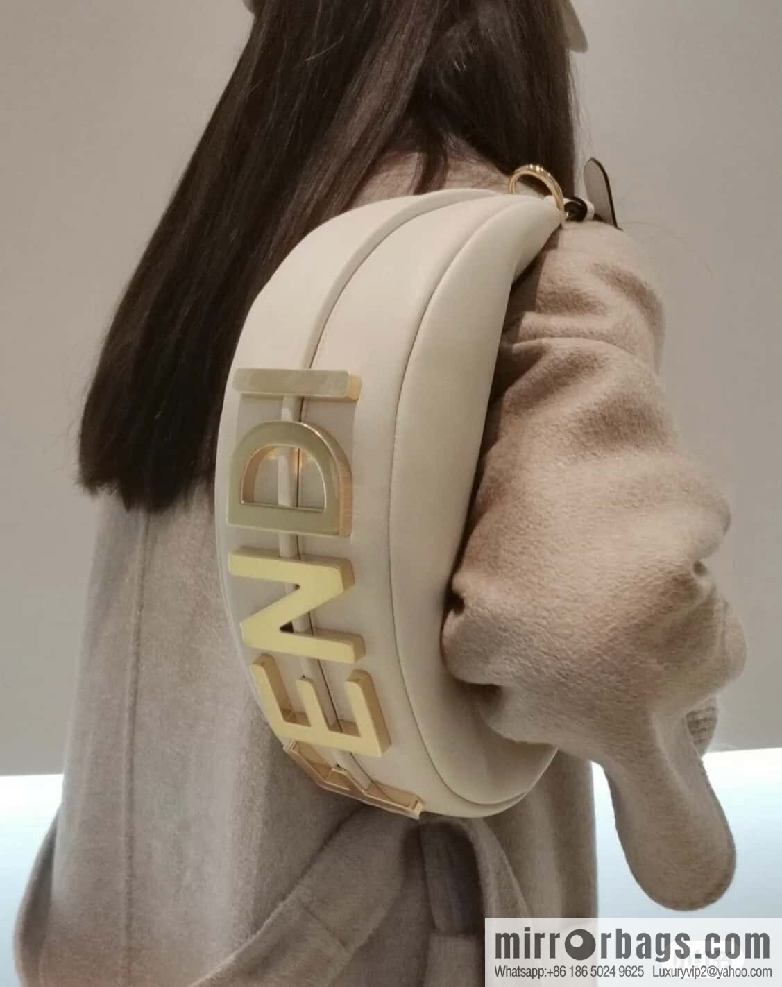 FENDI Fendigraphy armpit bag, model number: 80056m white