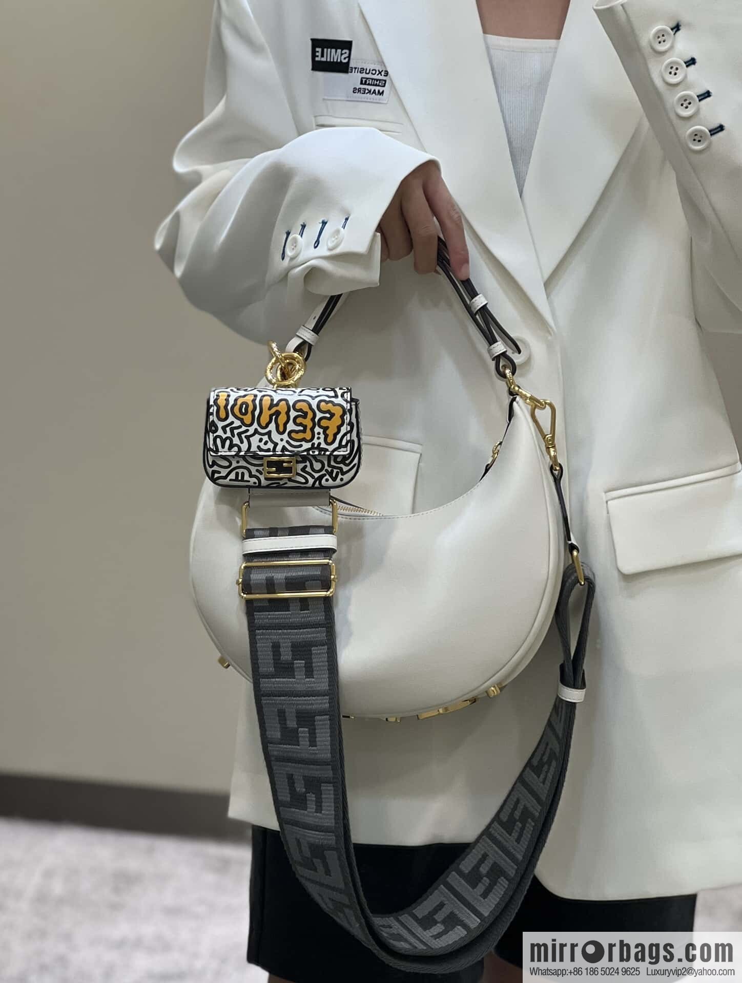 FENDI Fendigraphy armpit bag, model number: 80056m white