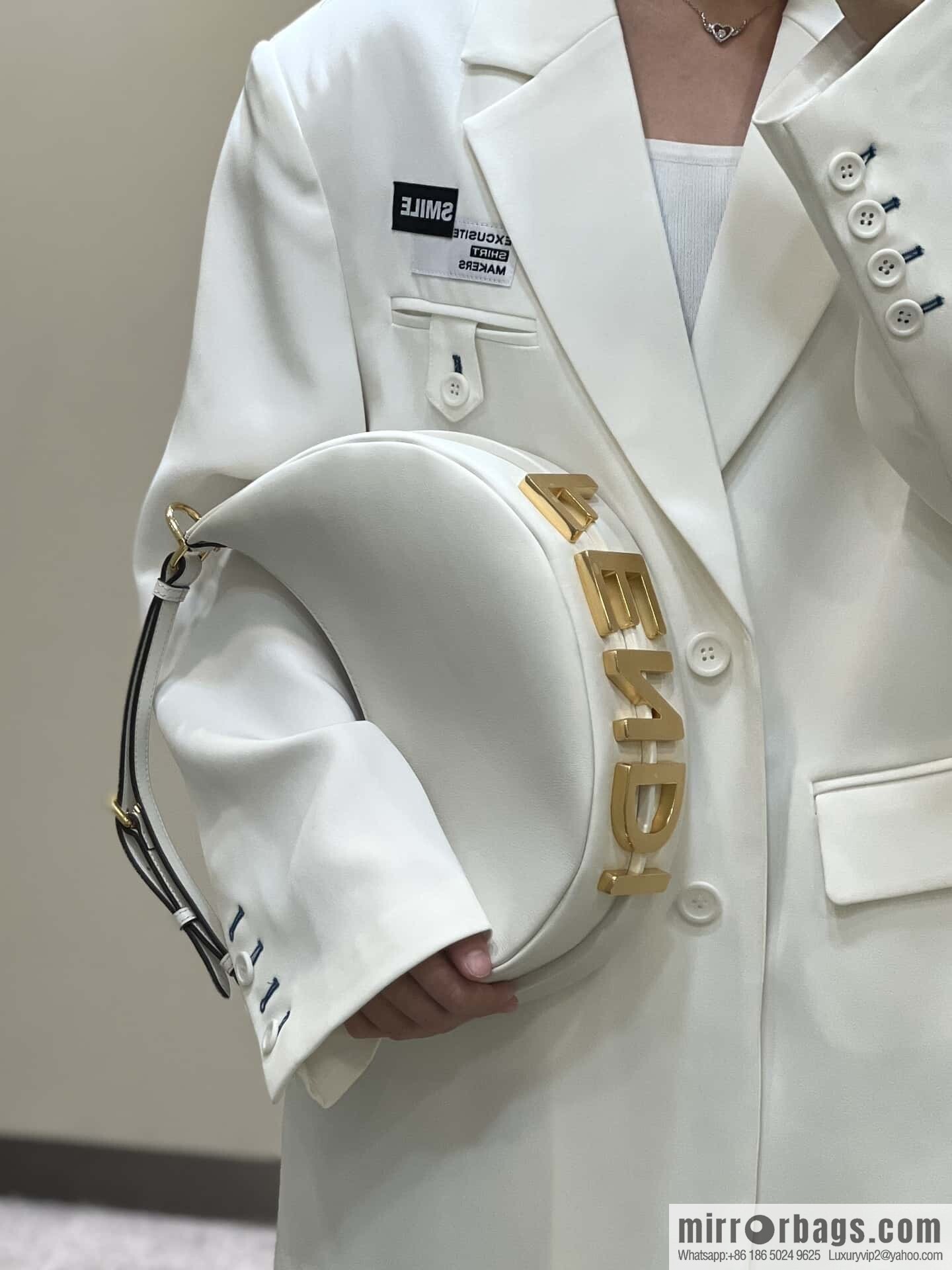 FENDI Fendigraphy armpit bag, model number: 80056m white