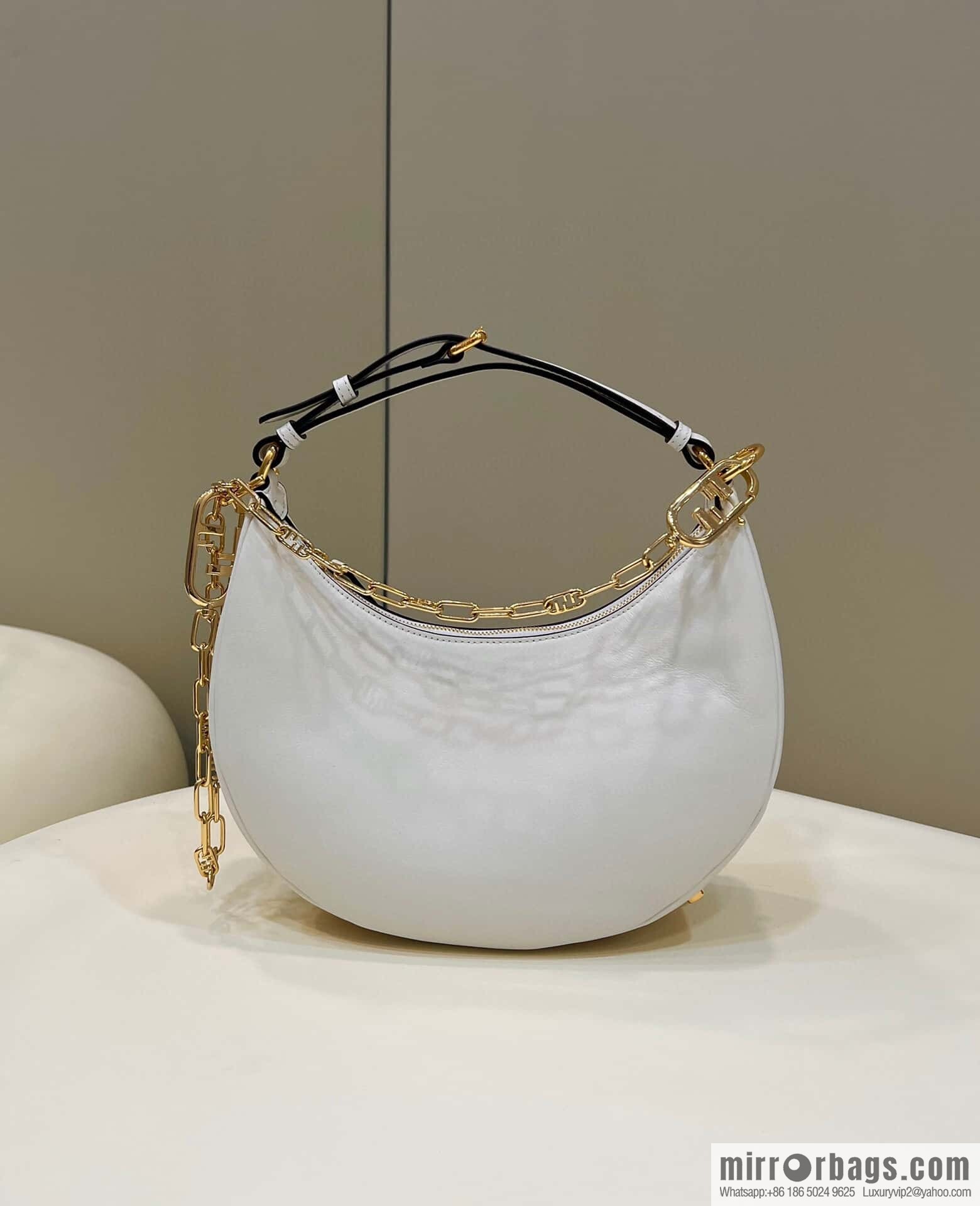 FENDI Fendigraphy armpit bag, model number: 80056m white