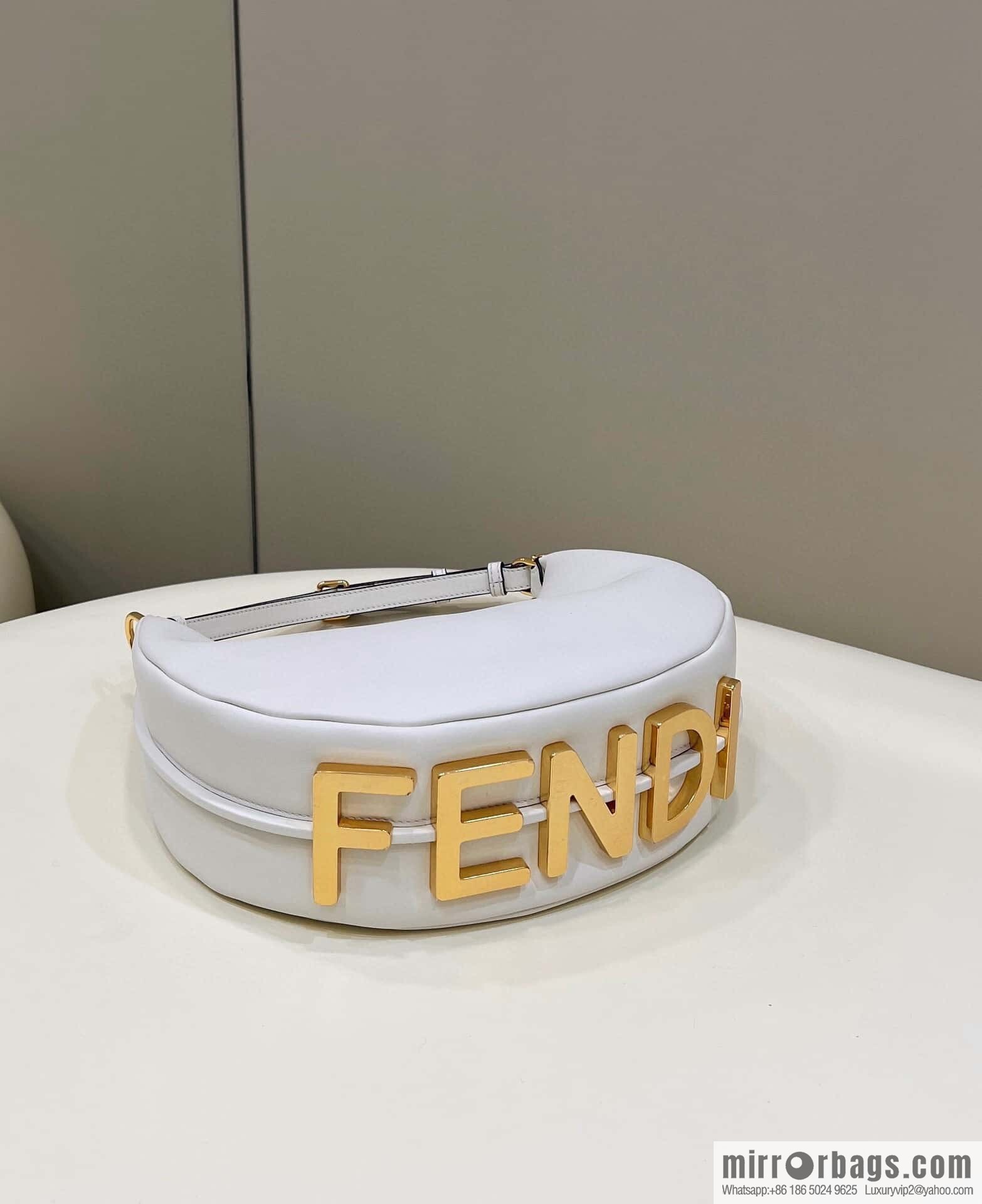 FENDI Fendigraphy armpit bag, model number: 80056m white