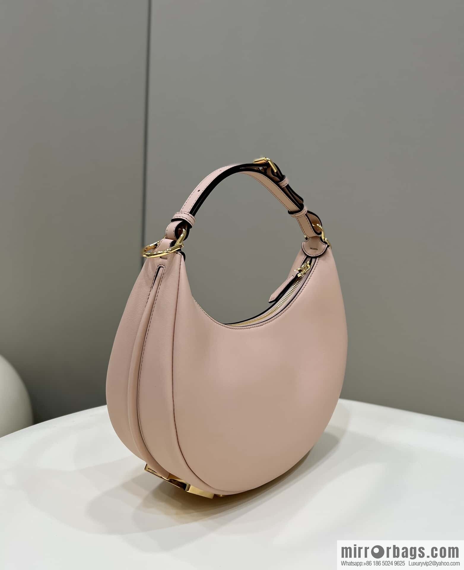 FENDI Fendigraphy armpit bag, model number: 80056m powder