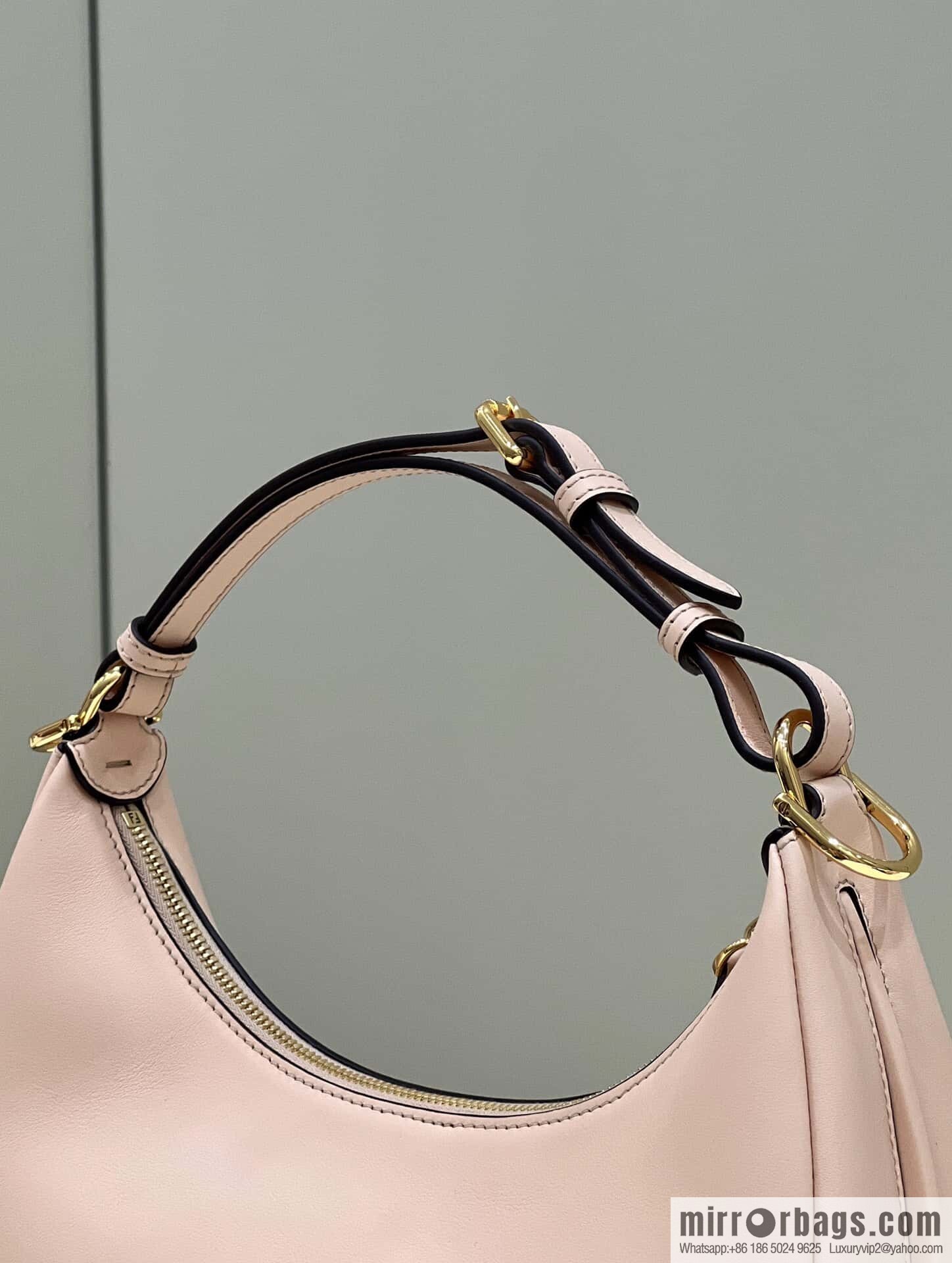 FENDI Fendigraphy armpit bag, model number: 80056m powder