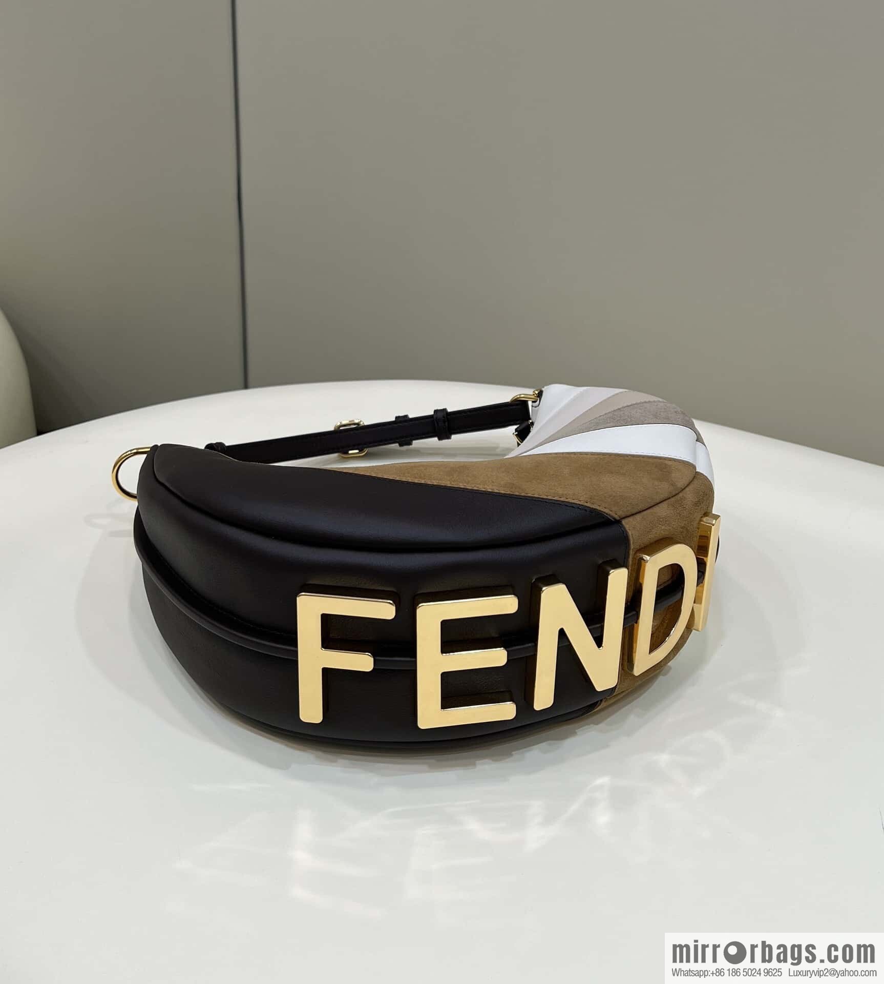 FENDI Fendigraphy armpit bag, model number: 80056m color matching