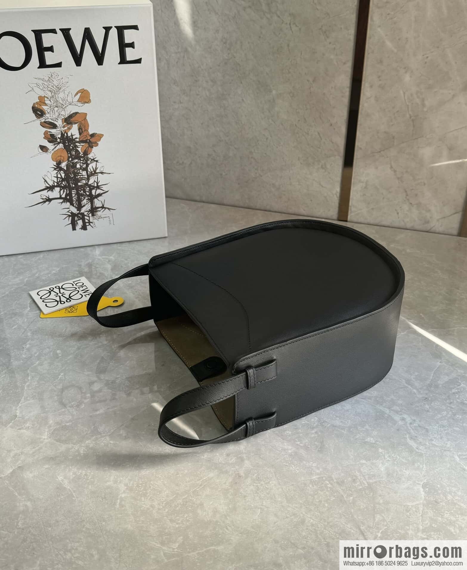 LOEWE new hammock arrival 🎉 0683 black