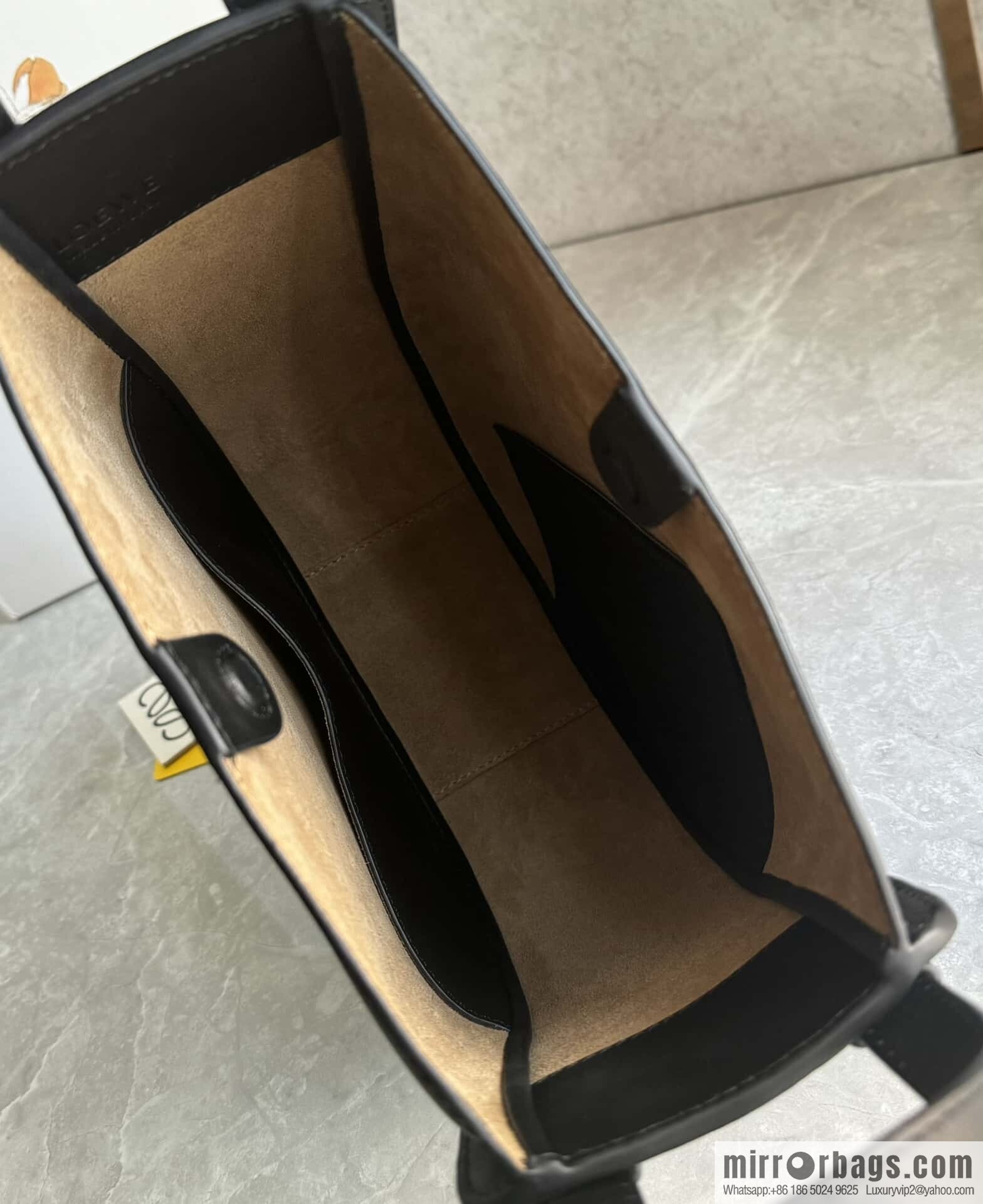 LOEWE new hammock arrival 🎉 0683 black