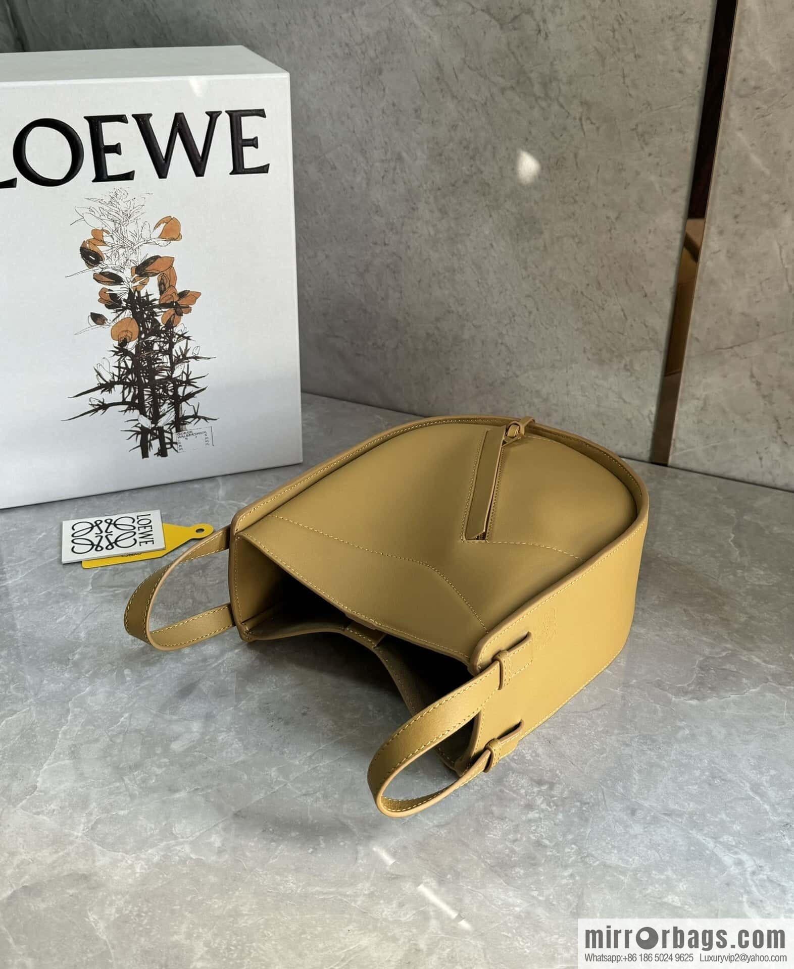 LOEWE new hammock arrival 🎉 0683 yellow