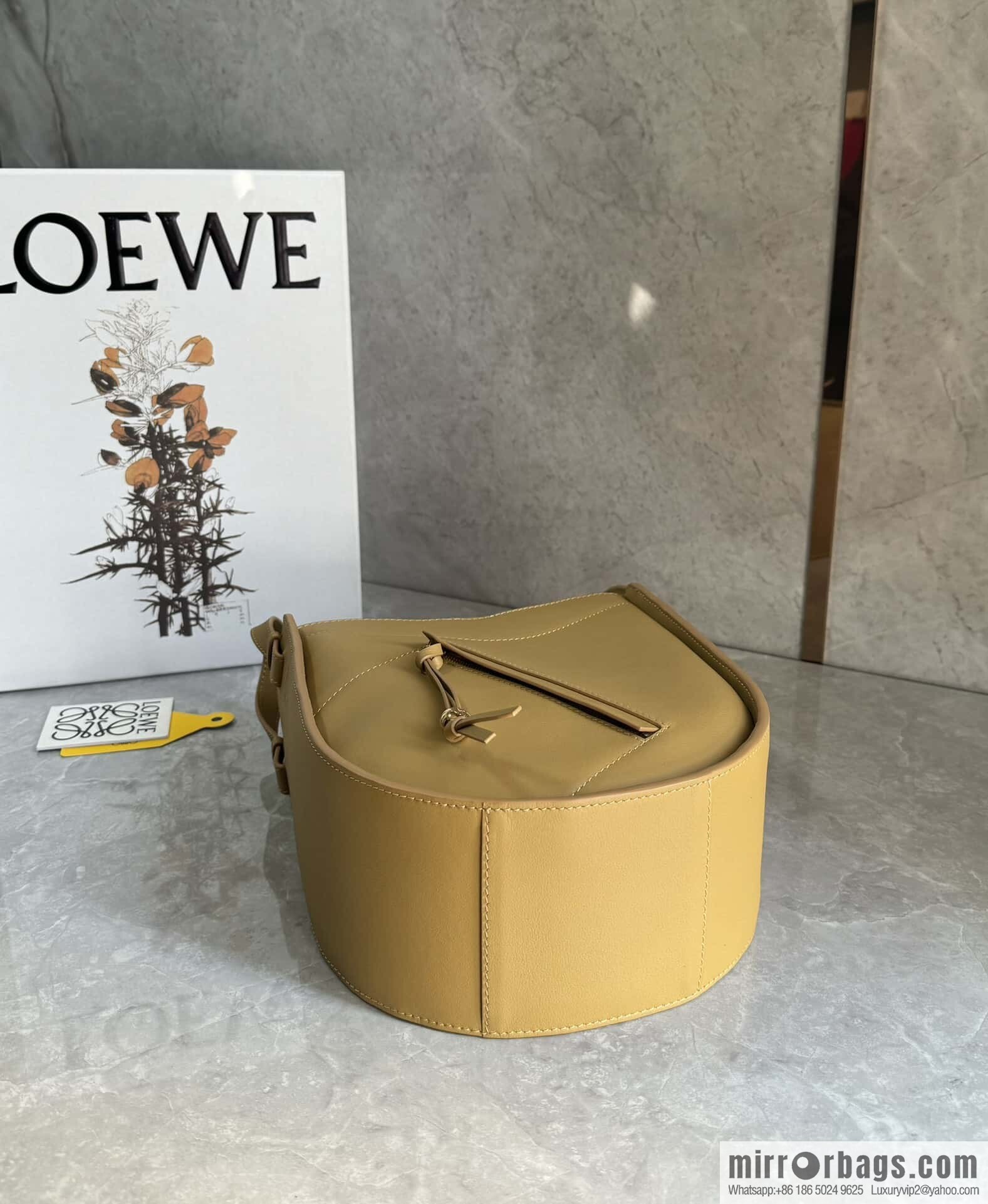 LOEWE new hammock arrival 🎉 0683 yellow