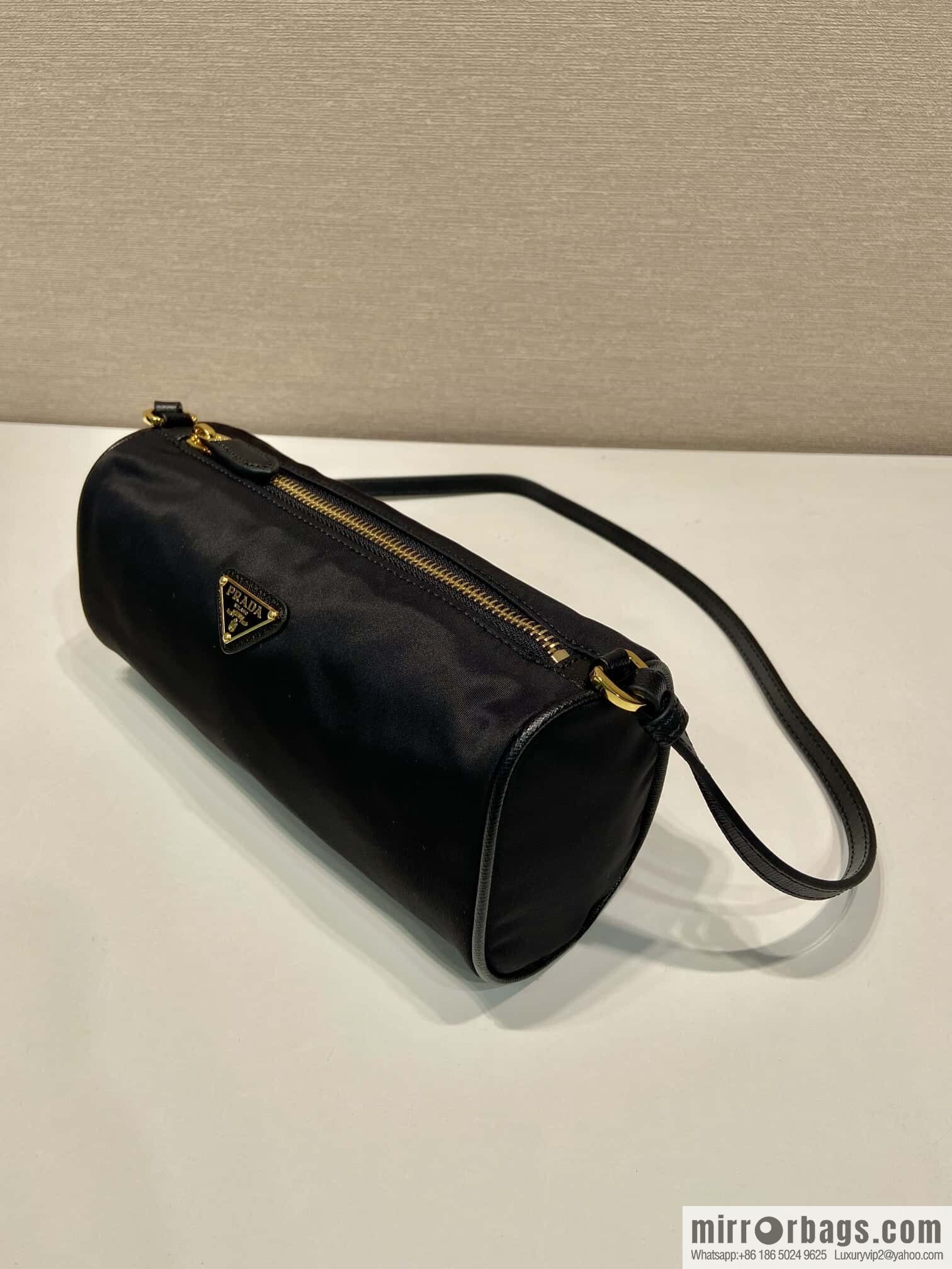 PRADA 🎉 new armpit bag 🎉 1NE058🎉🎉