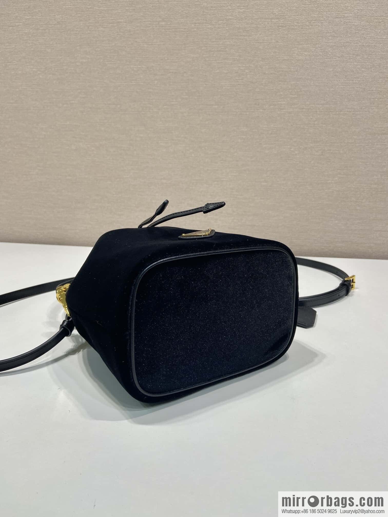 PRADA 🎉 Velvet Bucket Bag 🎉 1BE067 Velvet🎉🎉