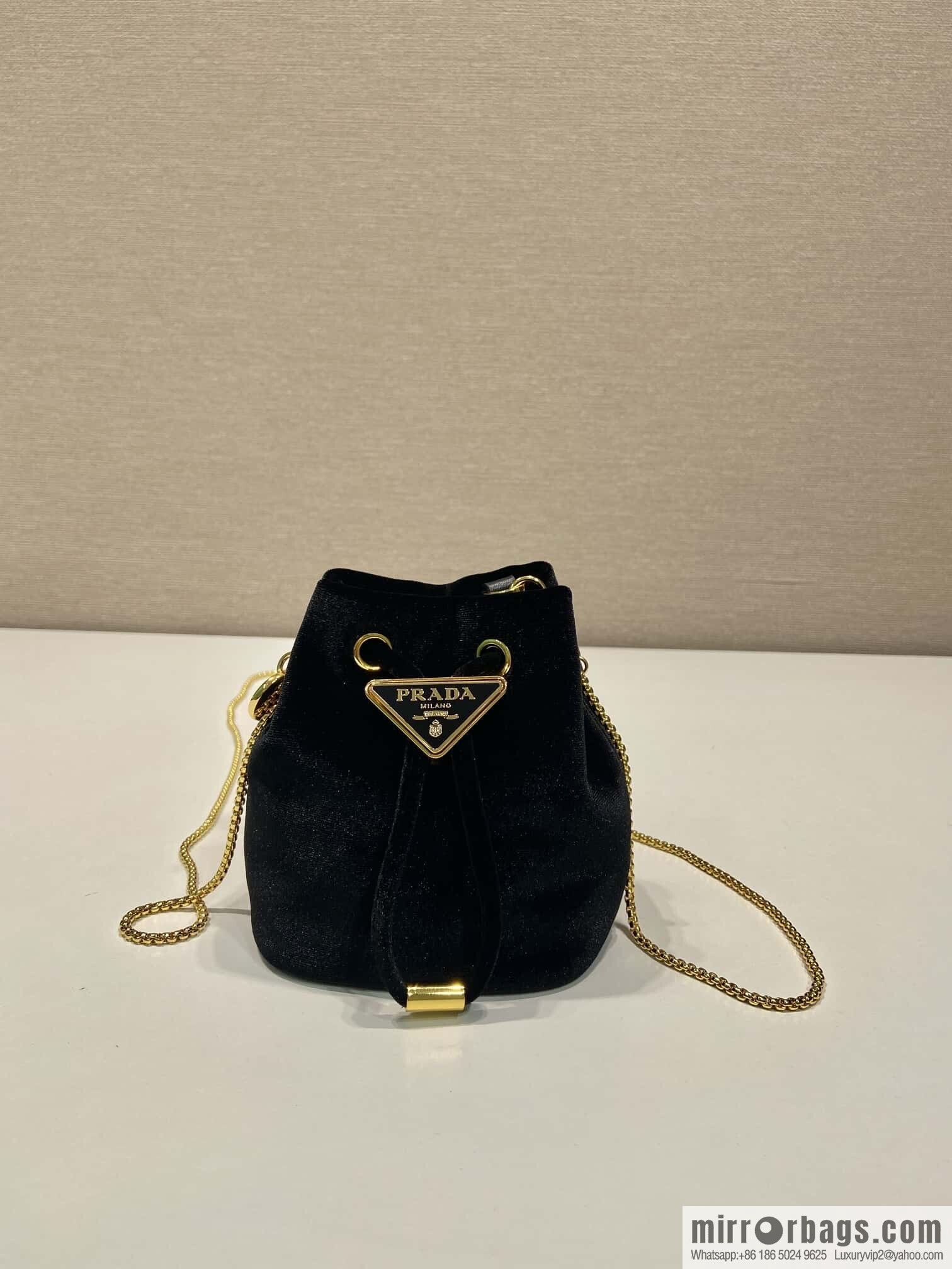 PRADA 🎉 Velvet Bucket 🎉 1NR016 Velvet🎉🎉