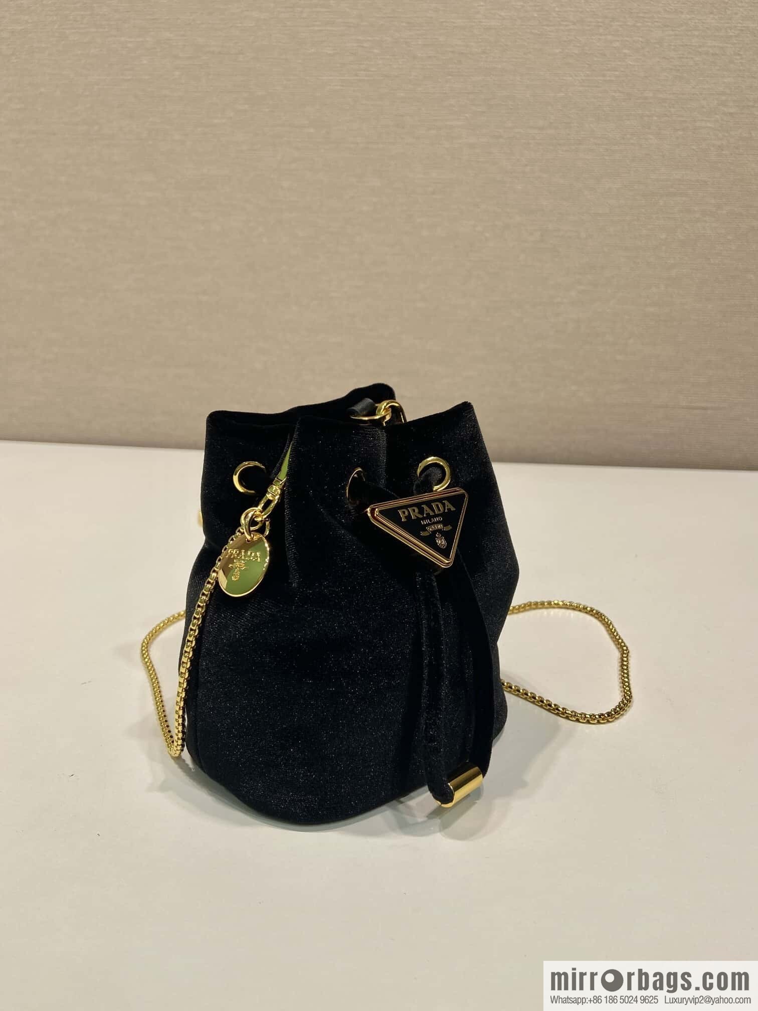 PRADA 🎉 Velvet Bucket 🎉 1NR016 Velvet🎉🎉
