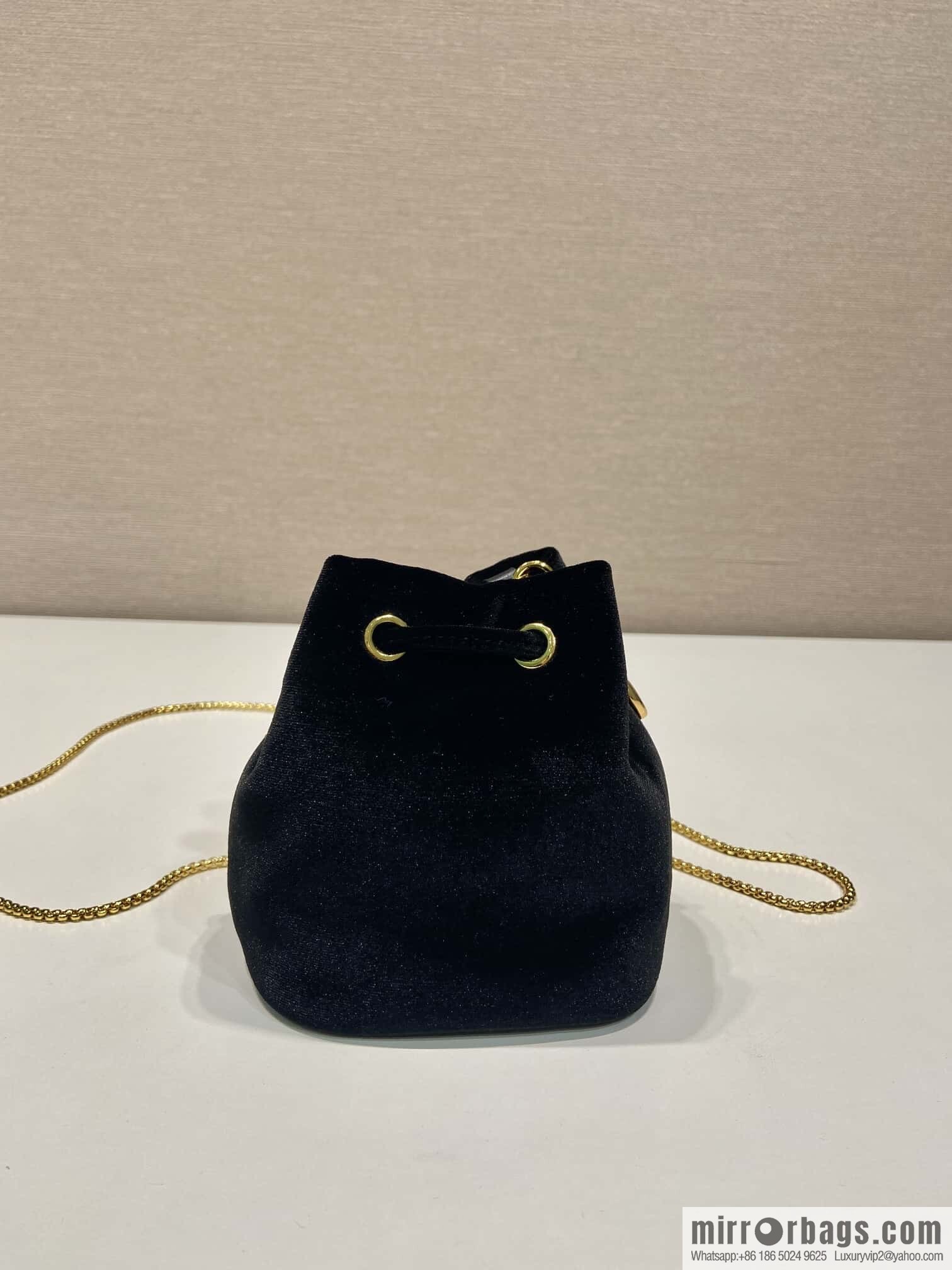 PRADA 🎉 Velvet Bucket 🎉 1NR016 Velvet🎉🎉