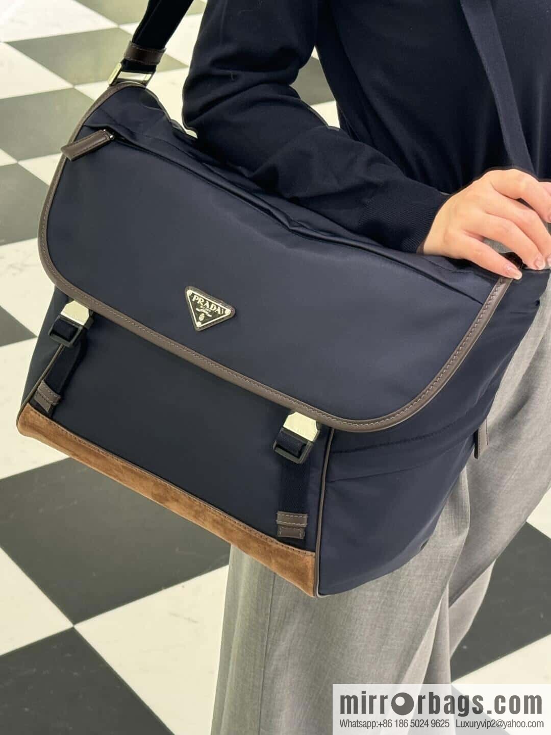 PRADA 🎉 new messenger bag 🎉 2VD052 large🎉🎉