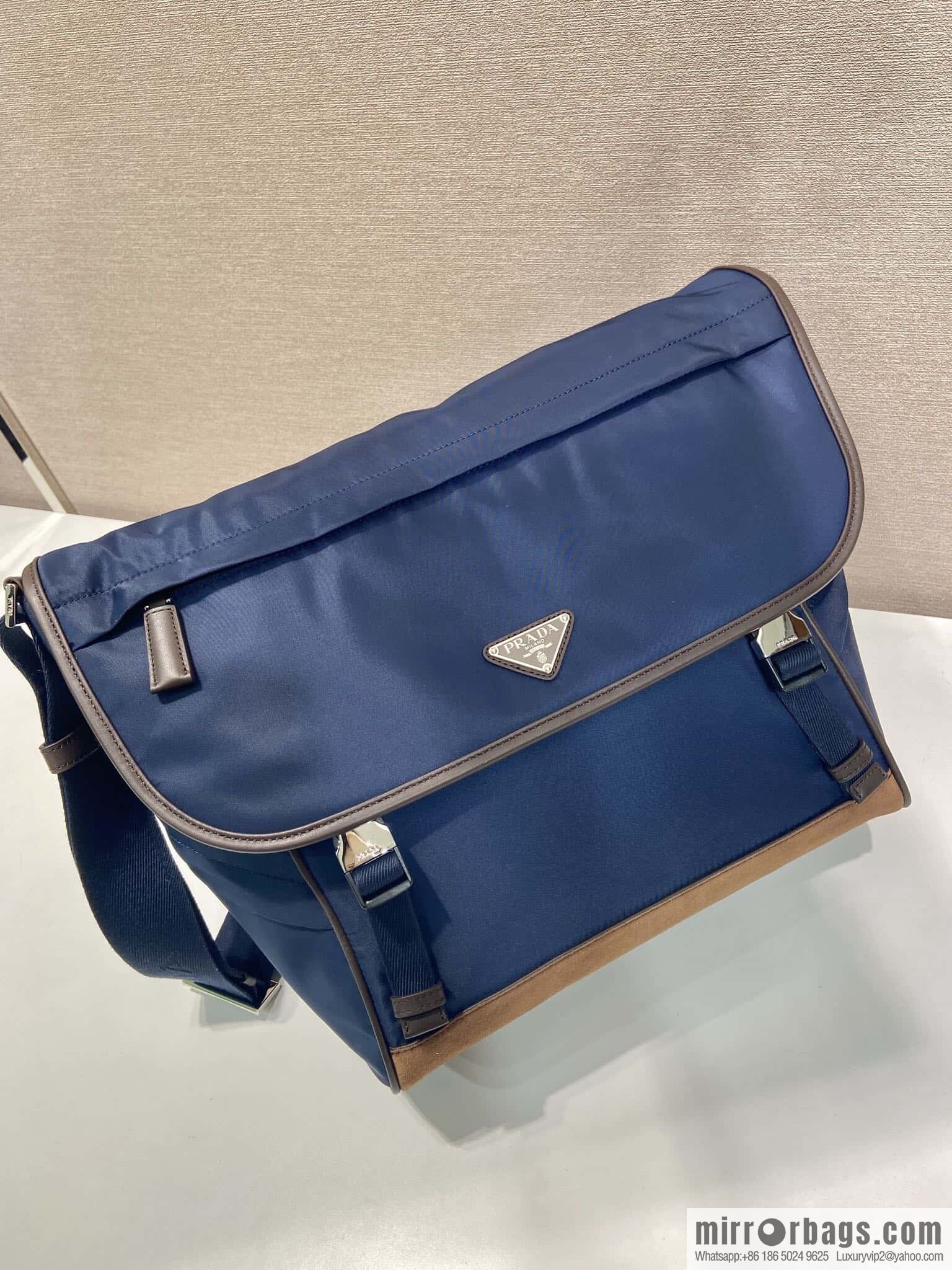 PRADA 🎉 new messenger bag 🎉 2VD052 large🎉🎉