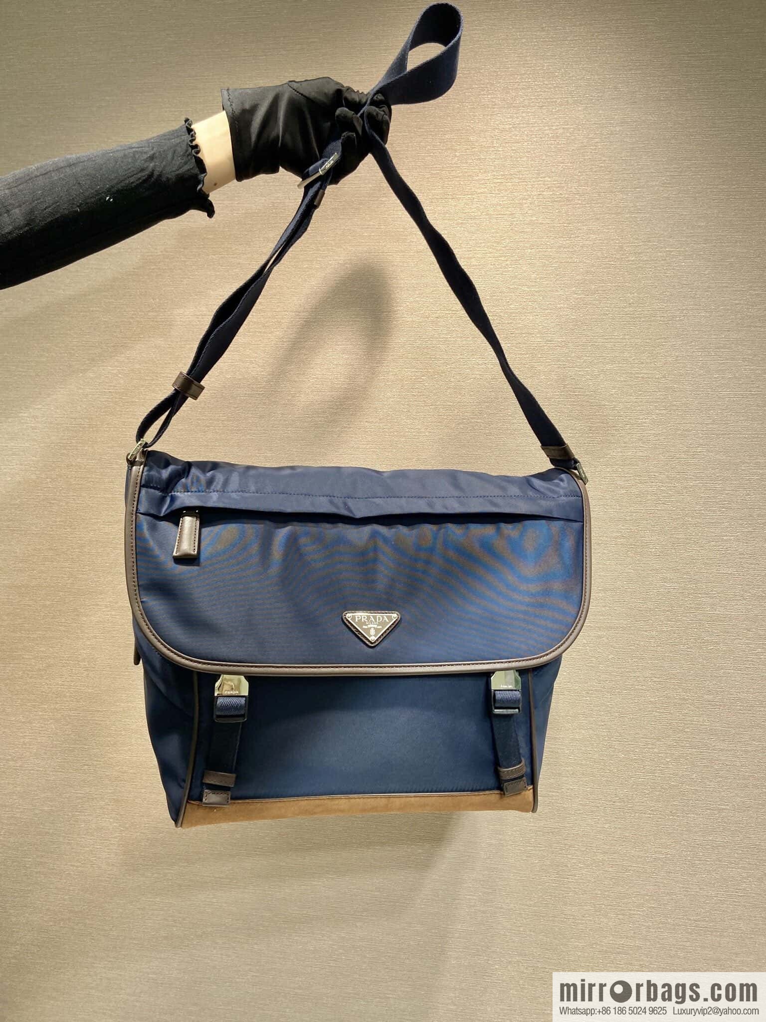 PRADA 🎉 new messenger bag 🎉 2VD052 large🎉🎉