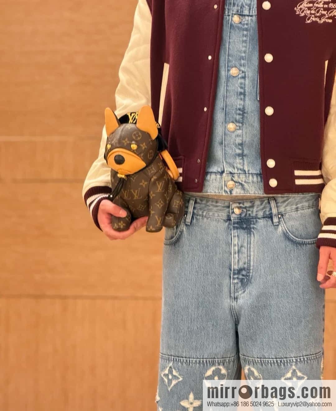 [Boutique‑grade] M12617 presbyopia, French Dou dog shoulder bag series, this Pooch Bag handbag