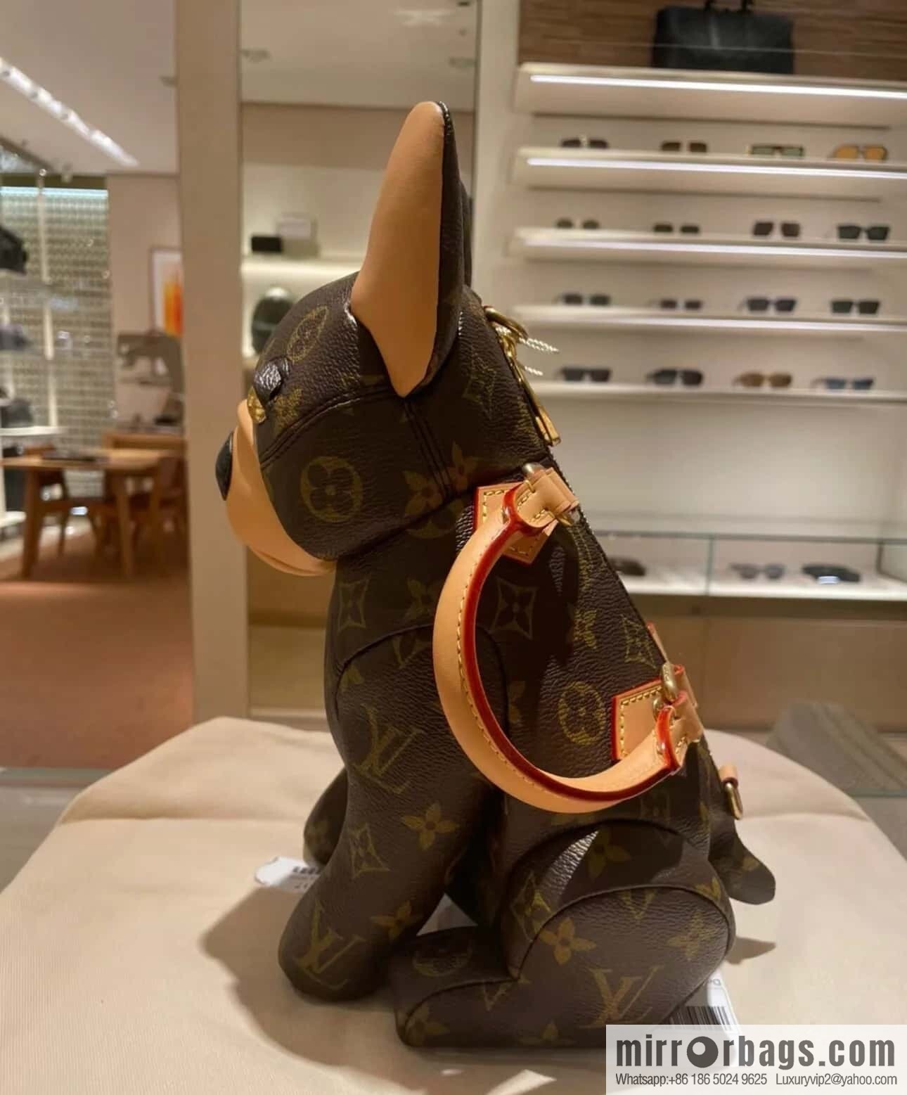 [Boutique‑grade] M12617 presbyopia, French Dou dog shoulder bag series, this Pooch Bag handbag