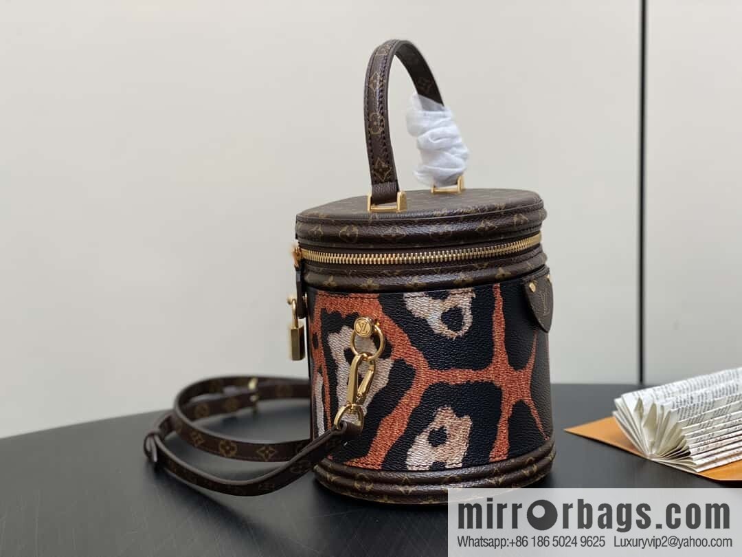[Boutique‑grade] M13846 leopard print, drum bag, fortune bag VANITY handbag