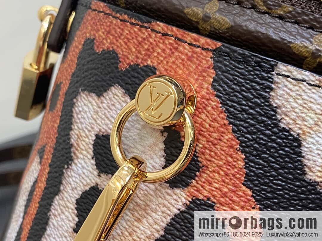 [Boutique‑grade] M13846 leopard print, drum bag, fortune bag VANITY handbag