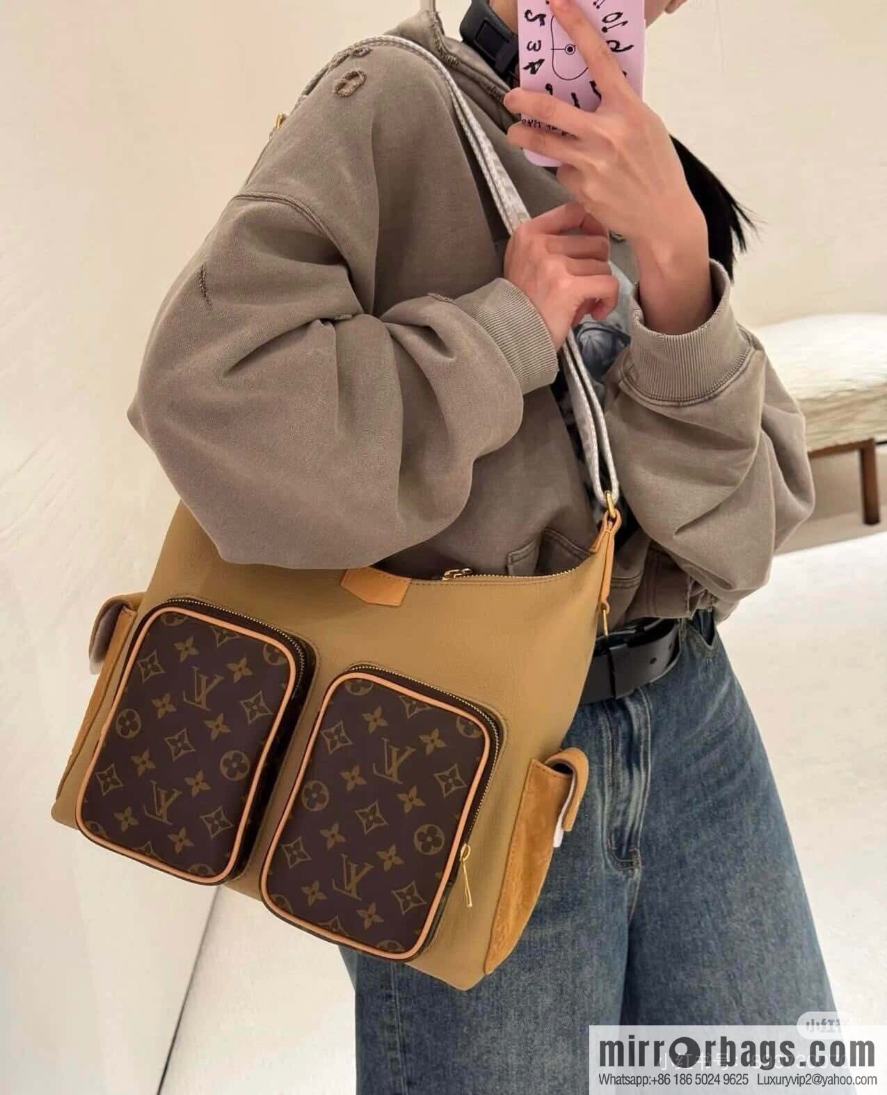[Boutique‑grade] M12697 presbyopia brown, men's bag messenger bag series HOBO CARGO handbag